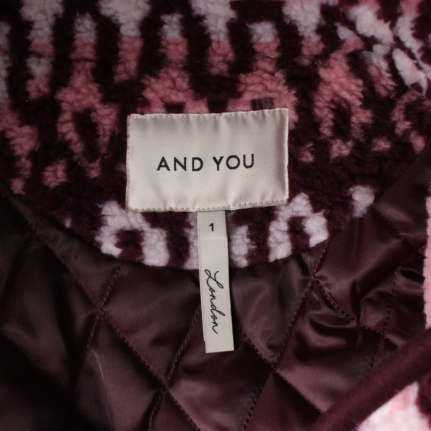 앤유 LONDON EYE 페어아일 에코 시어링 하프 코트 플리스 이미지 4