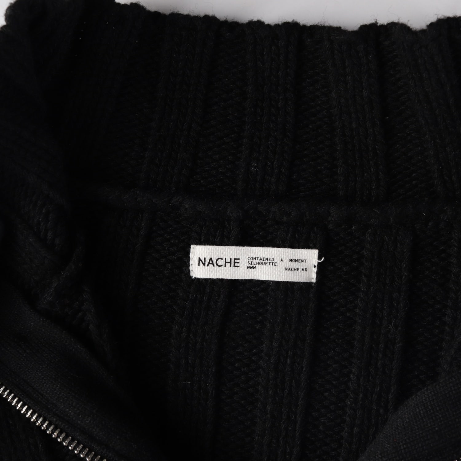 나체 NACHE 22FW 슈어 소프트 니트 집업 캐시 가디건 블랙  이미지 3