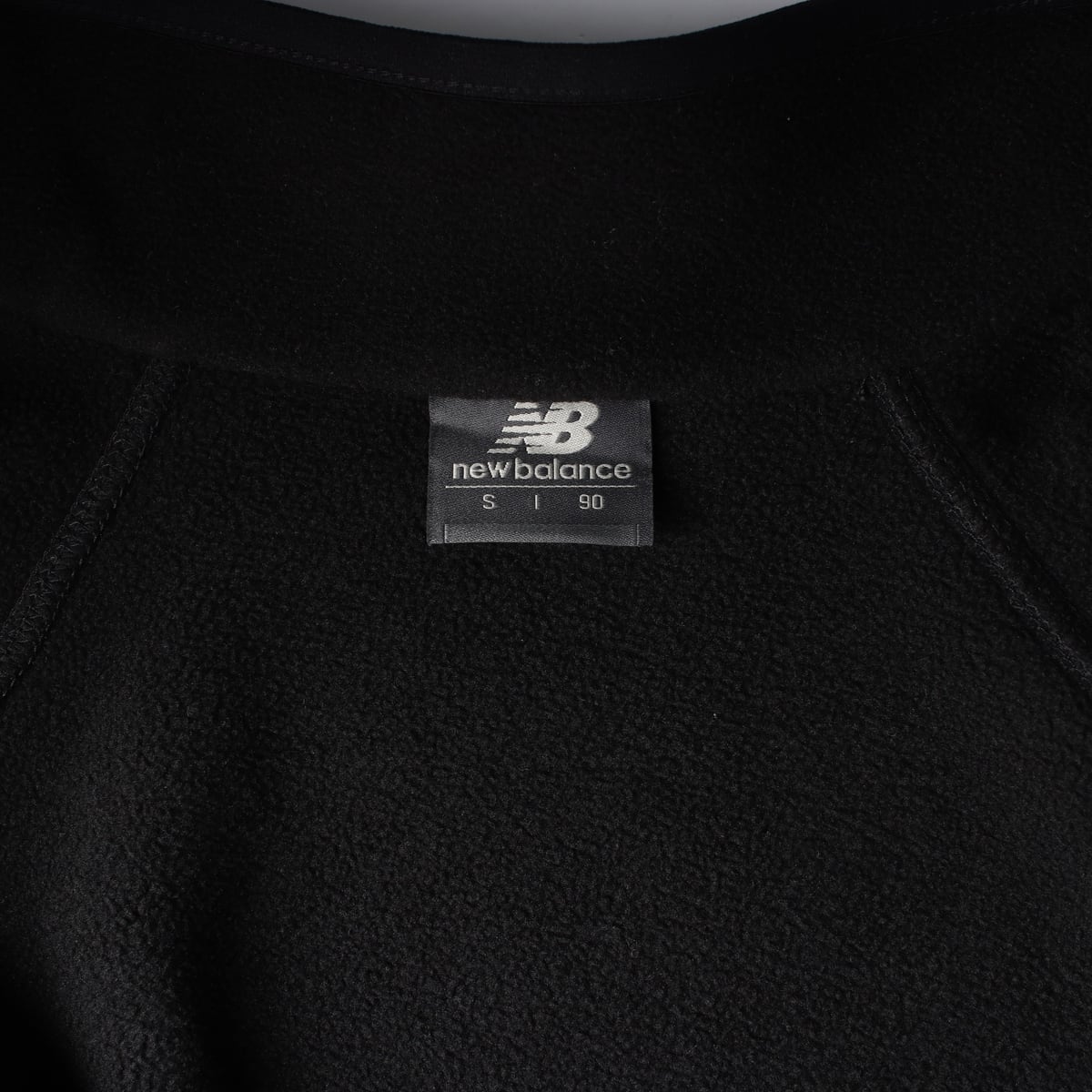 뉴발란스 25FW 남녀공용 에센셜 플리스 집업 재킷 상세 이미지 3