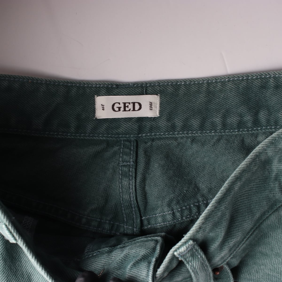 게드 GED 트레이트핏 데님 팬츠 그린 상세 이미지 3