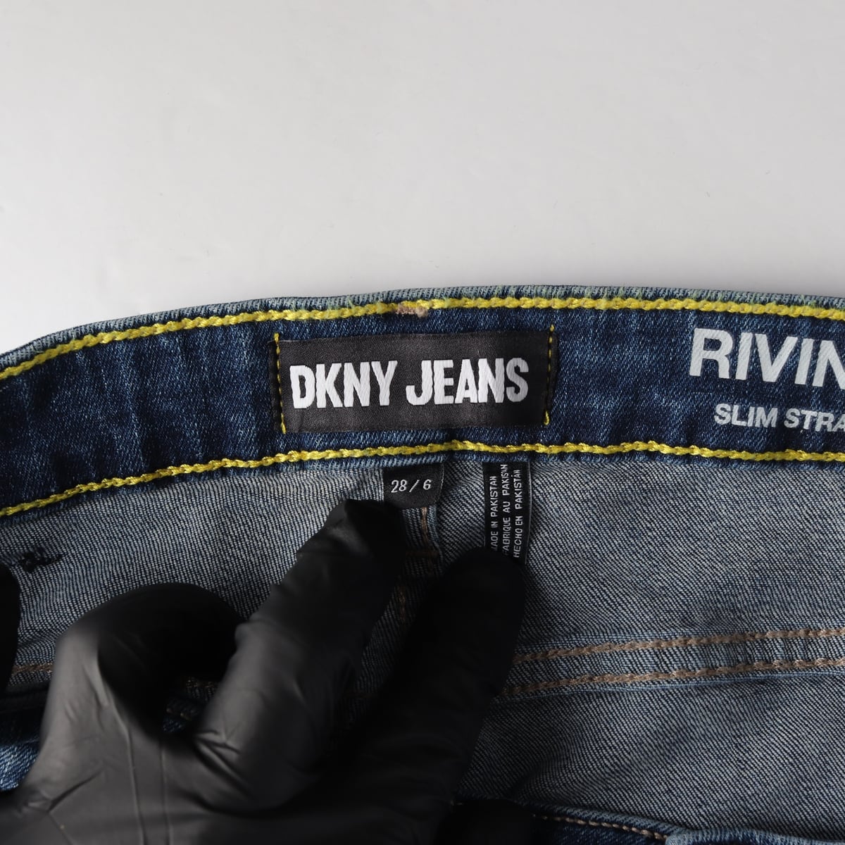 (새상품) 디케이엔와이 DKNY Rivington 크롭 페이드 슬림 진 데님 팬츠 상세 이미지 3
