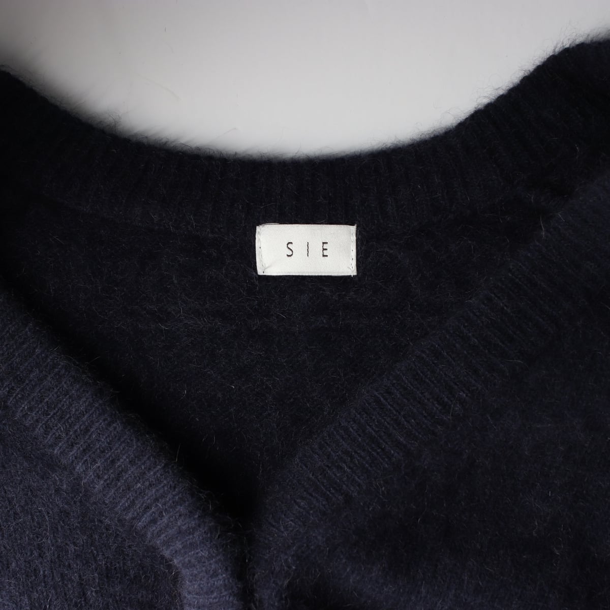 시에 SIE 21FW 라쿤 블렌드 크롭 가디건 상세 이미지 3