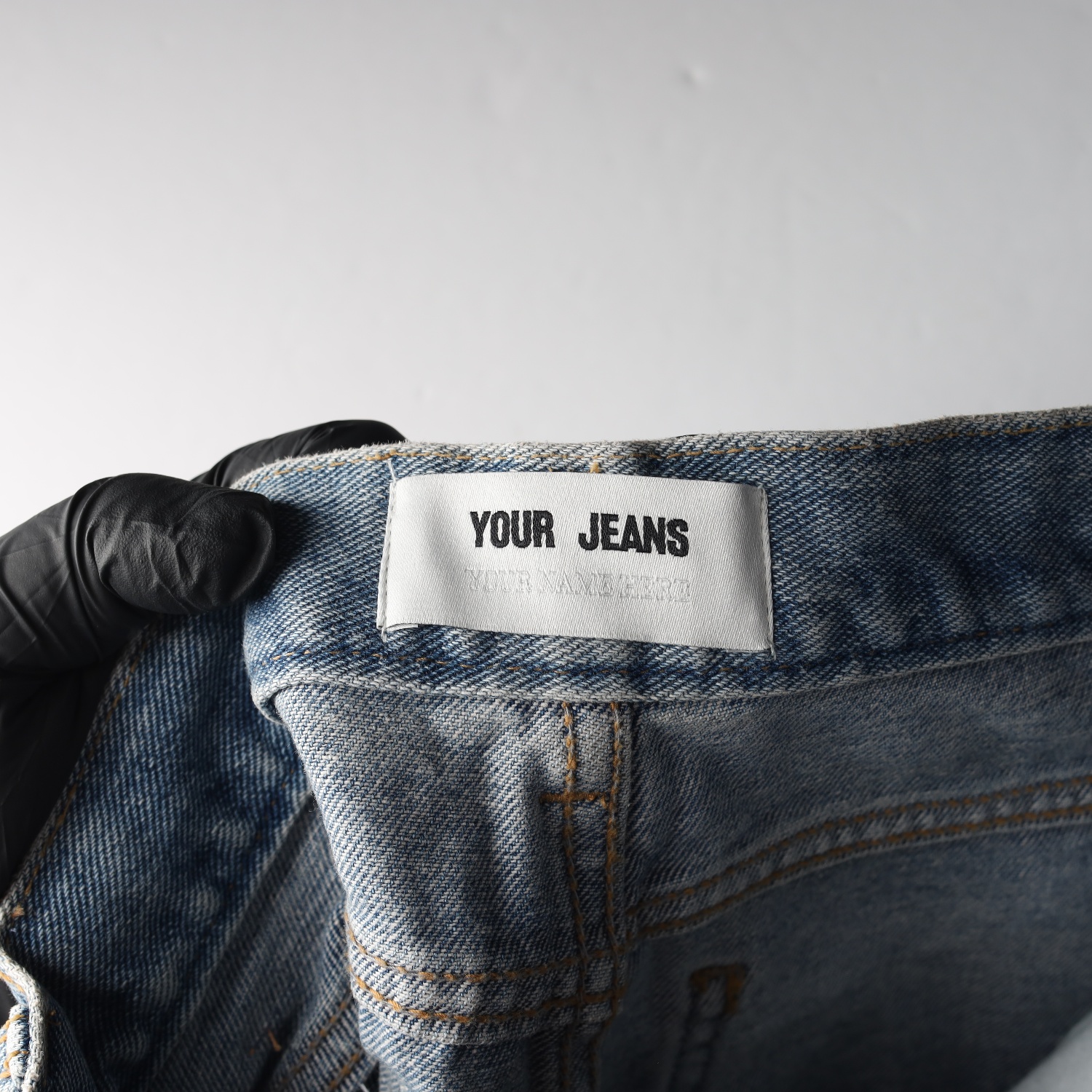 유어네임히얼 23FW 부츠컷 플레어진 데님 팬츠 이미지 3