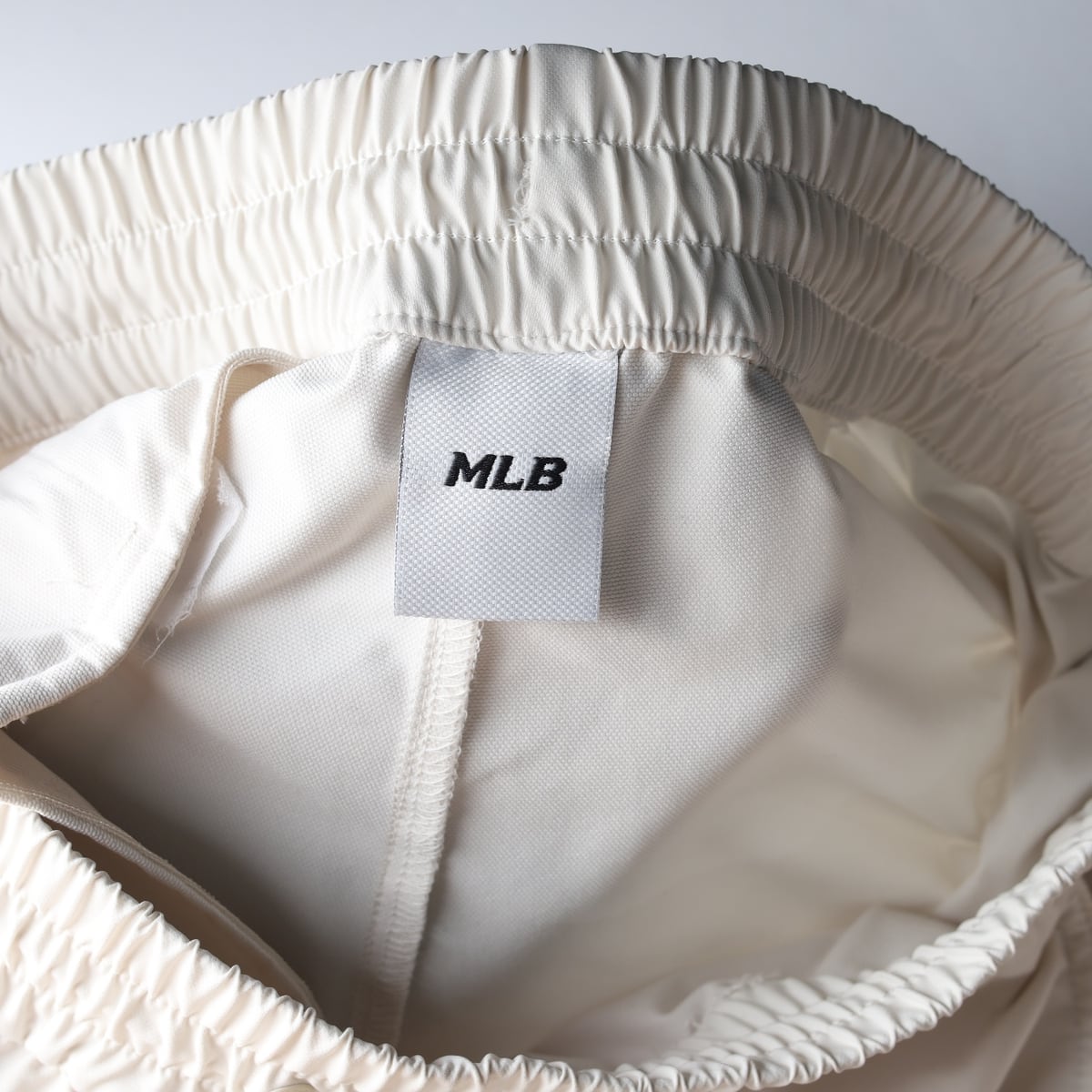 엠엘비 MLB 25SS 고프코어 파라슈트 카고 스트링 와이드 조거팬츠  상세 이미지 3