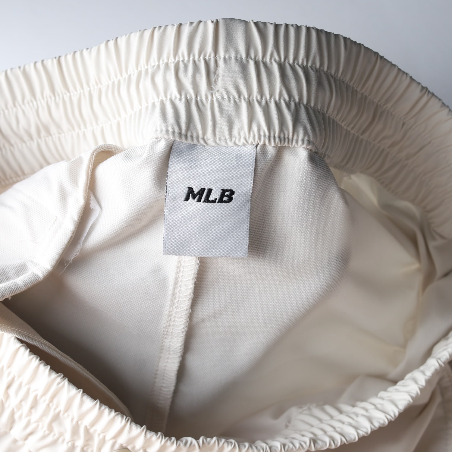 엠엘비 MLB 25SS 고프코어 파라슈트 카고 스트링 와이드 조거팬츠  이미지 3