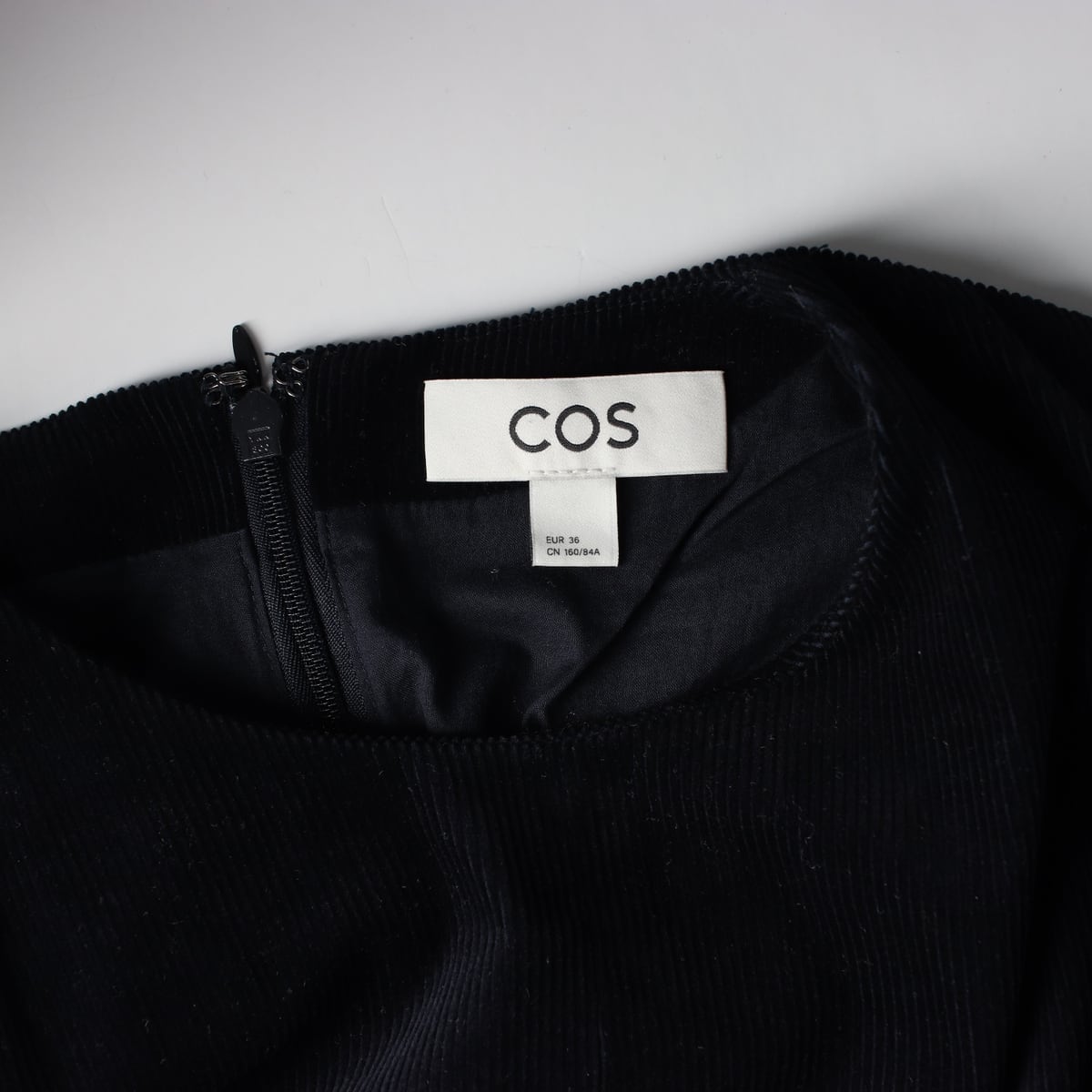 코스 25FW A라인 코듀로이 미디 원피스 상세 이미지 3