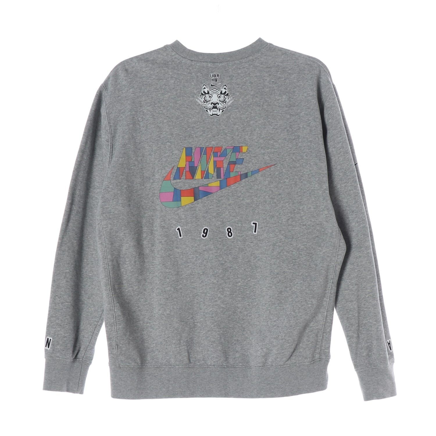 나이키 21FW 클럽 서울 그래픽 프린팅 맨투맨 스웨트셔츠 그레이 이미지 2
