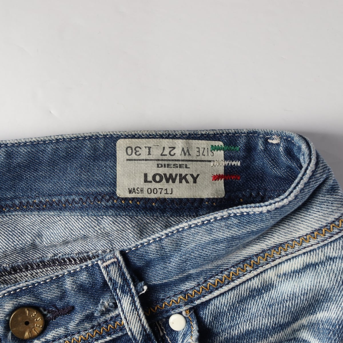 디젤 LOWKY 로우라이즈 빈티지 워싱 디스트로이드 데님팬츠 상세 이미지 3