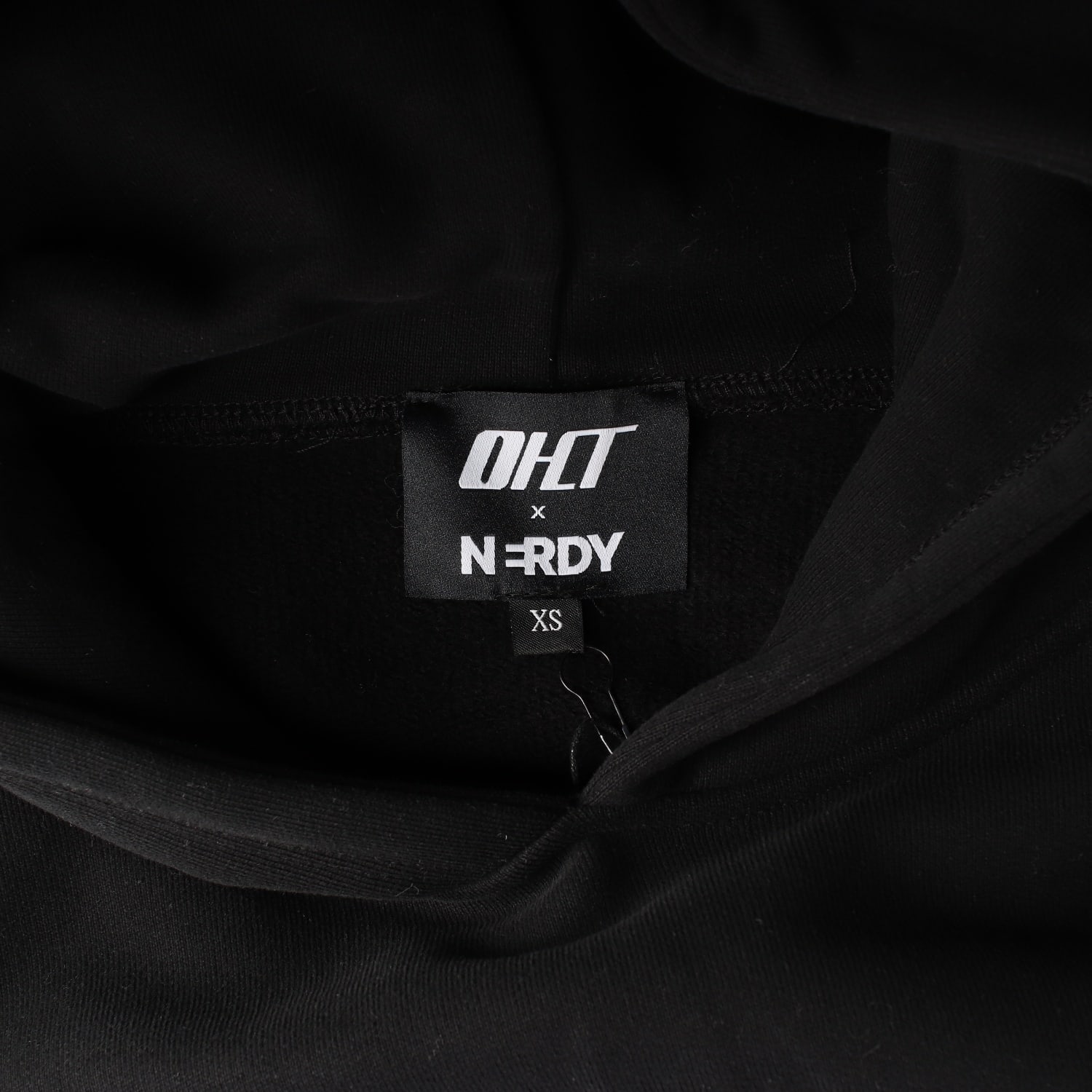 (새상품) 널디 X OHT 콜라보 피어스드 크롭 컷아웃 후드티 이미지 3