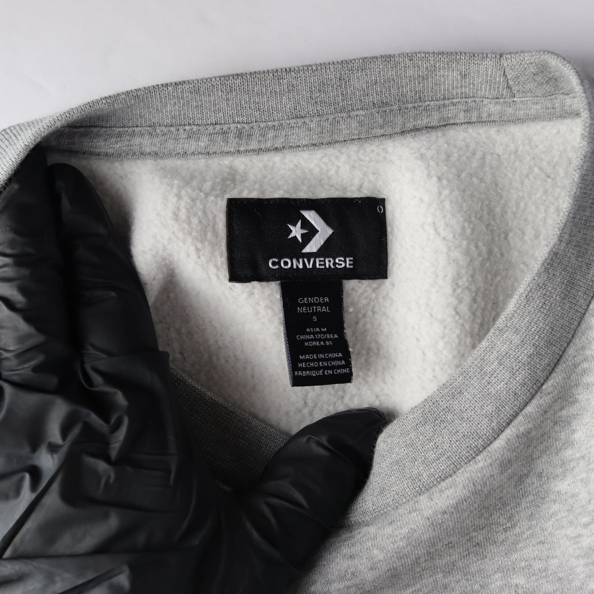 컨버스 23FW 척테일러 올스타 로고 프린트 기모 맨투맨 상세 이미지 3