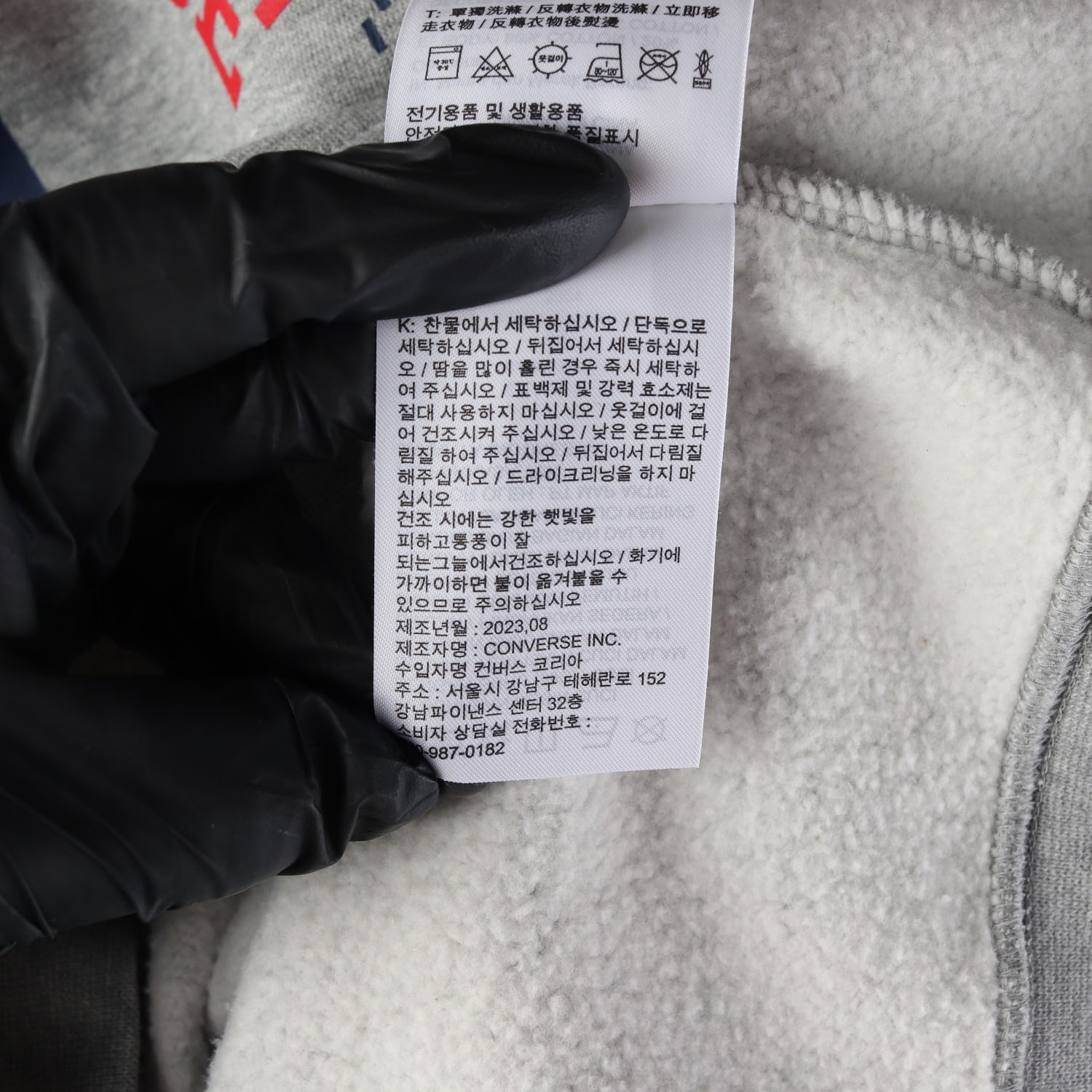 컨버스 23FW 척테일러 올스타 로고 프린트 기모 맨투맨 이미지 5