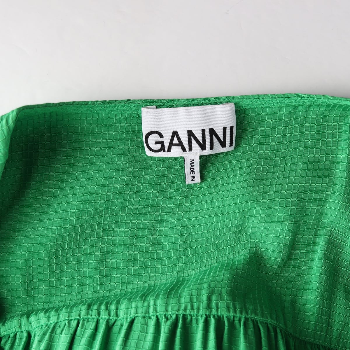 가니 GANNI 21SS 퍼프 반팔 립스탑 랩 롱 원피스 드레스 그린 상세 이미지 3