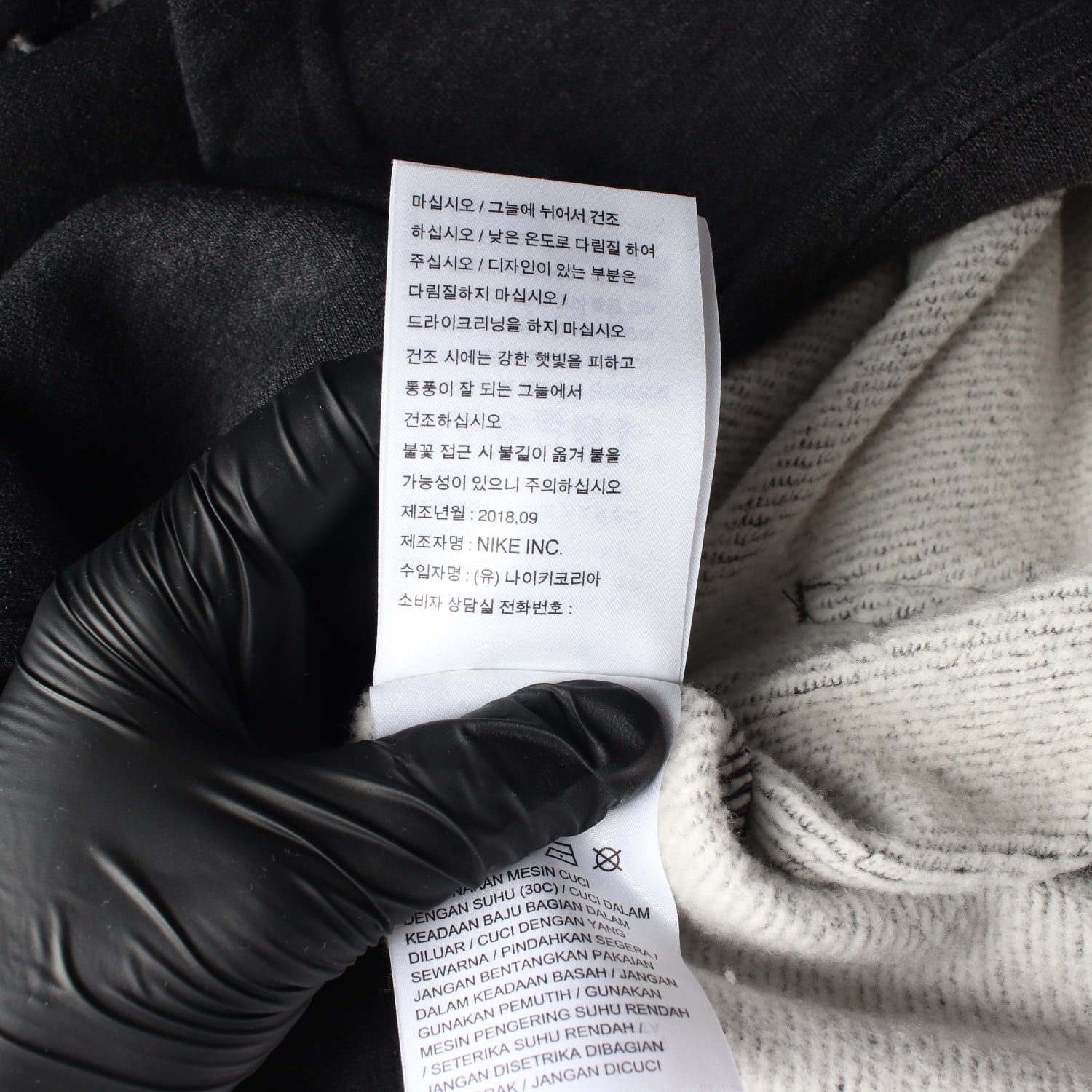나이키 로고 프린트 랠리 후드티 기모 후디 차콜  이미지 5