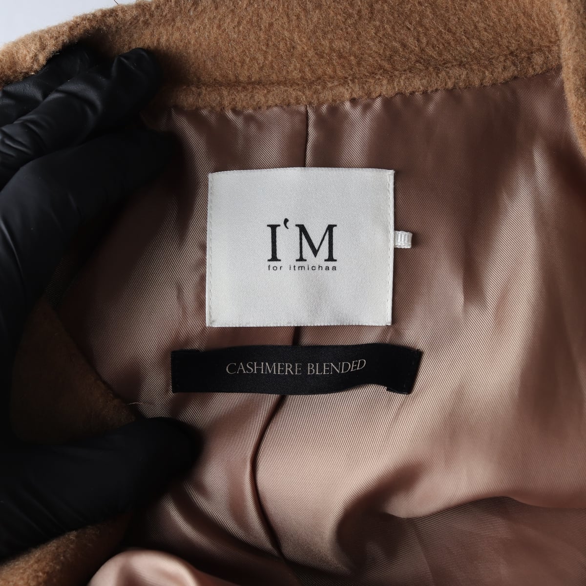 잇미샤 21FW 아이엠 캐시미어 블렌드 카라리스 핸드메이드 롱 코트 카멜 상세 이미지 3