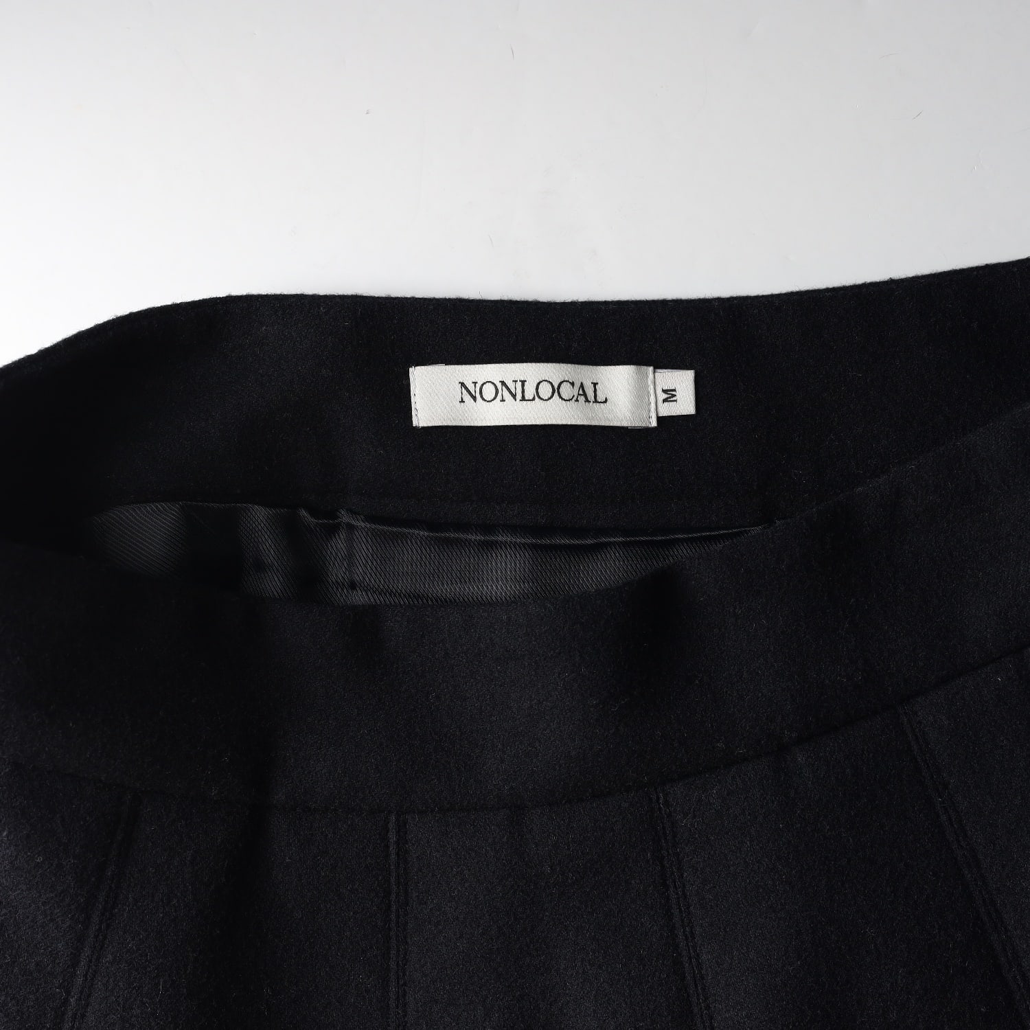 논로컬 23FW 울 블렌드 플리츠 미니 스커트  이미지 3