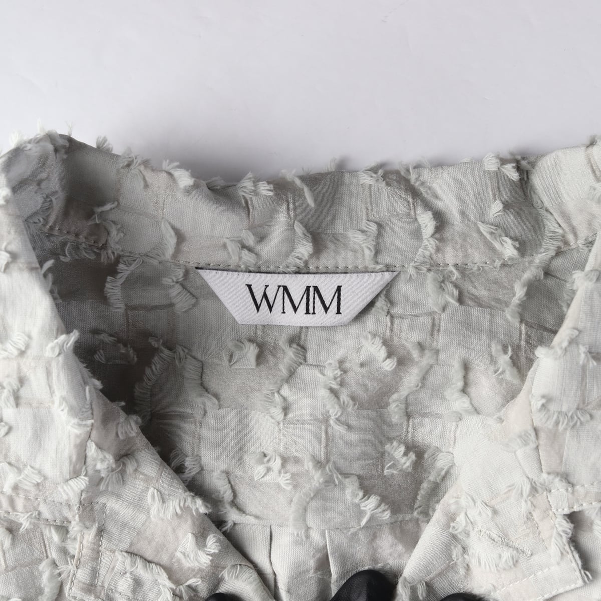 더블유엠엠 WMM 텍스처드 패턴 카라넥 반팔 셔츠 상세 이미지 3