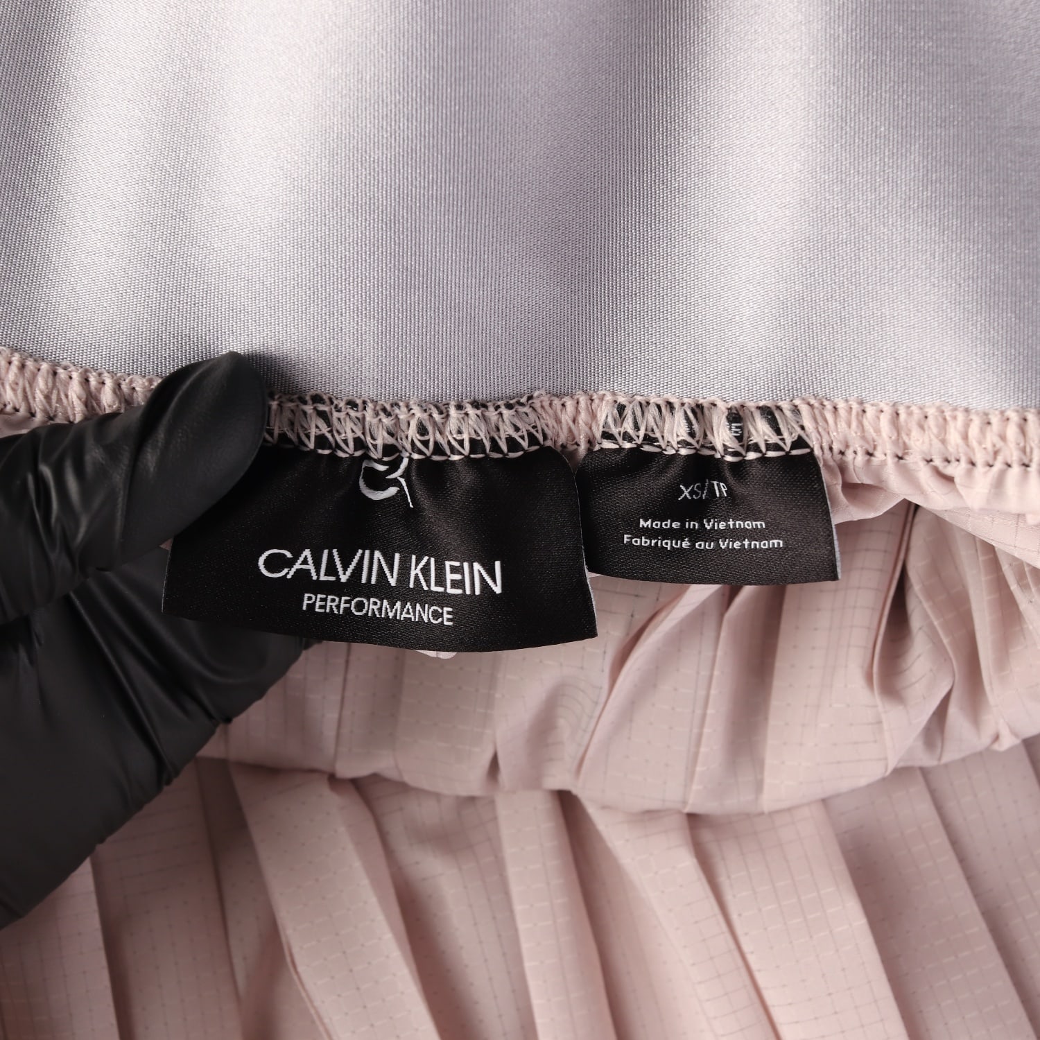 (새상품) 캘빈클라인 (Calvin Klein) 퍼포먼스 로고 밴딩 플리츠 플레어 숏 스커트 이미지 3