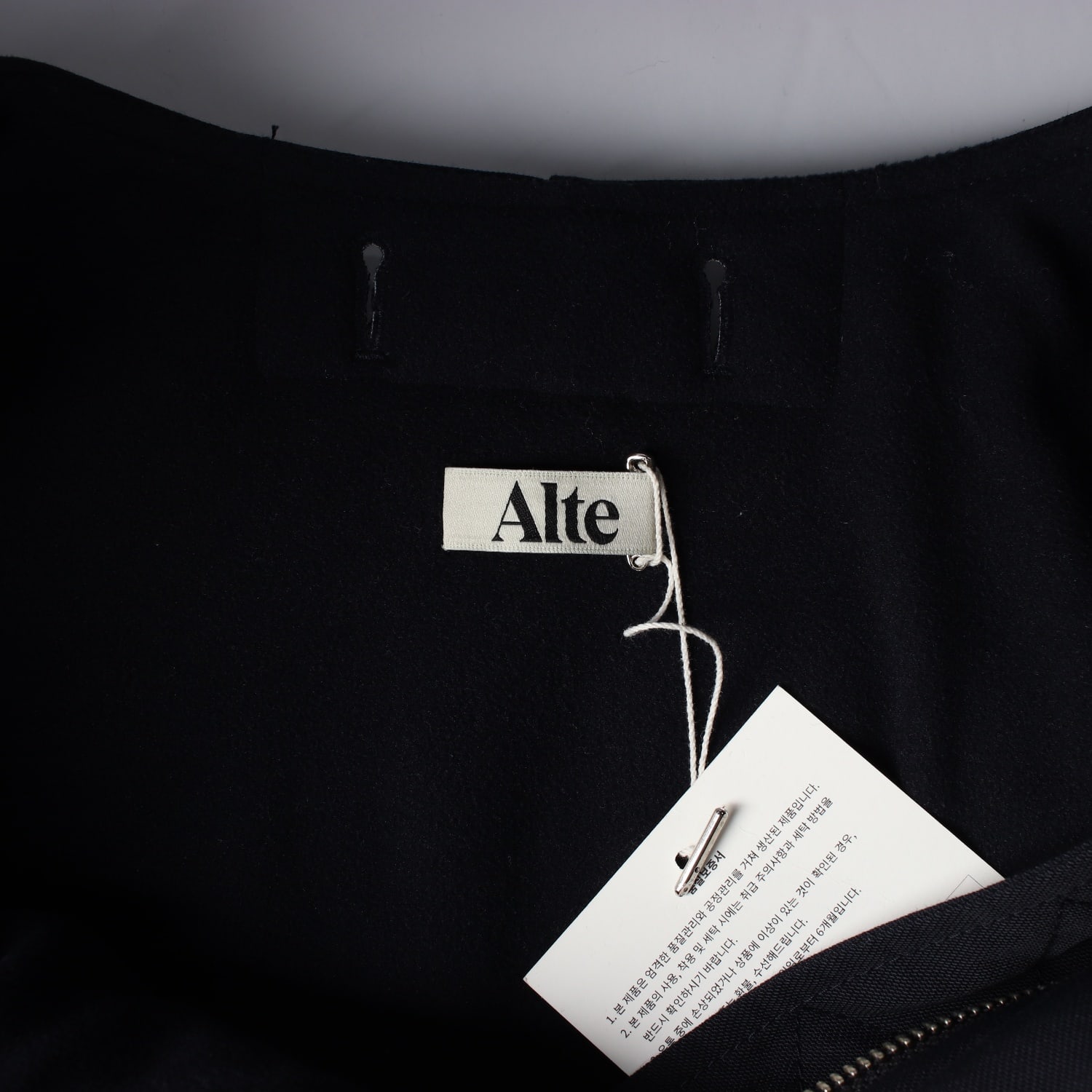 (새상품) 알테 Alte 23FW 카라리스 마원 점퍼 2WAY 집업 봄버 재킷 이미지 4