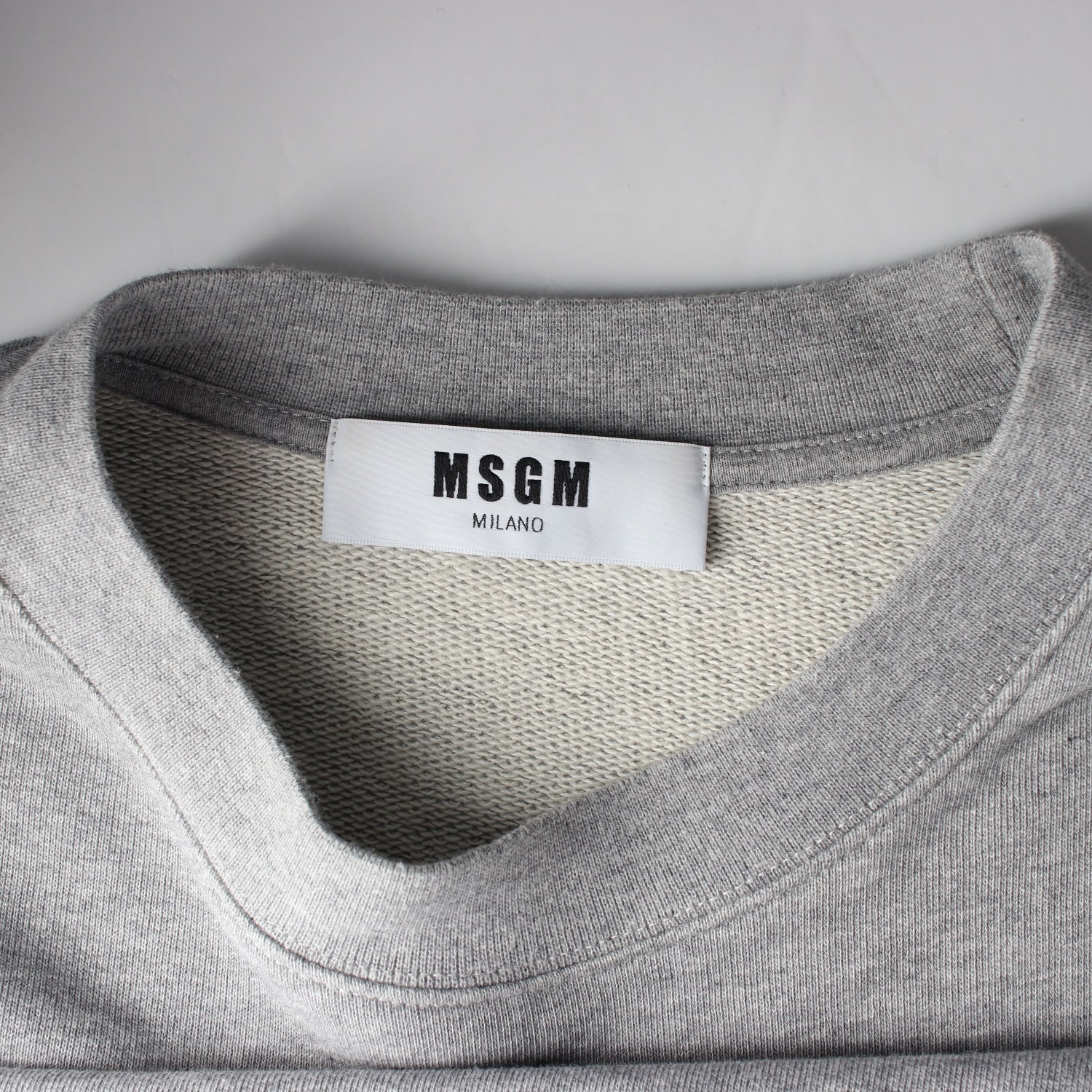 엠에스지엠 로고 크롭 맨투맨 이미지 3