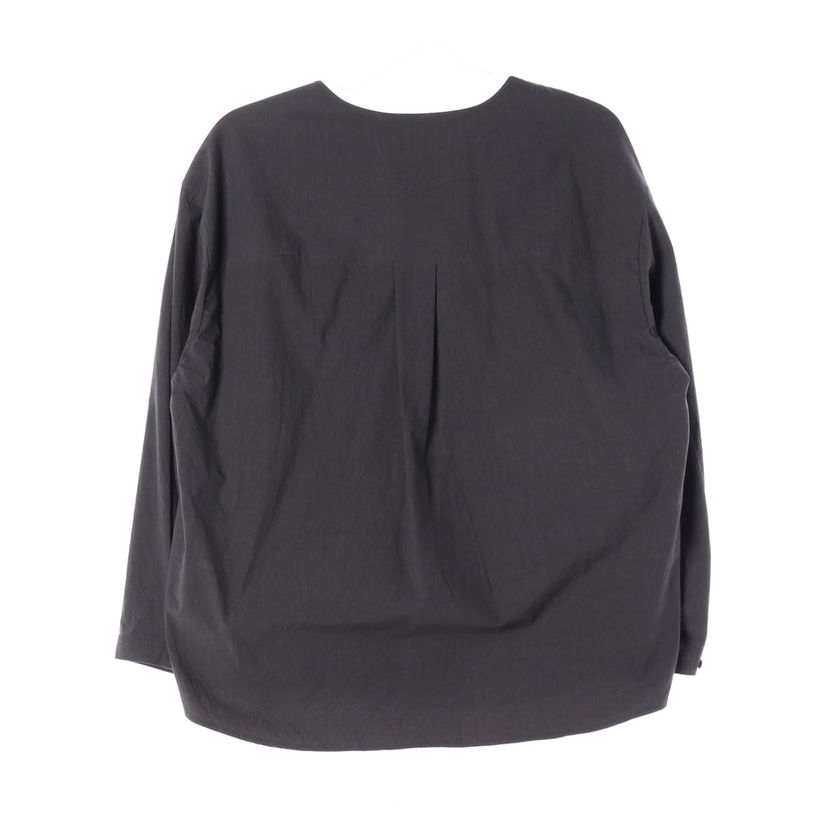 루에브르 25FW 크리즈 카울넥 블라우스 차콜 그레이 상세 이미지 2