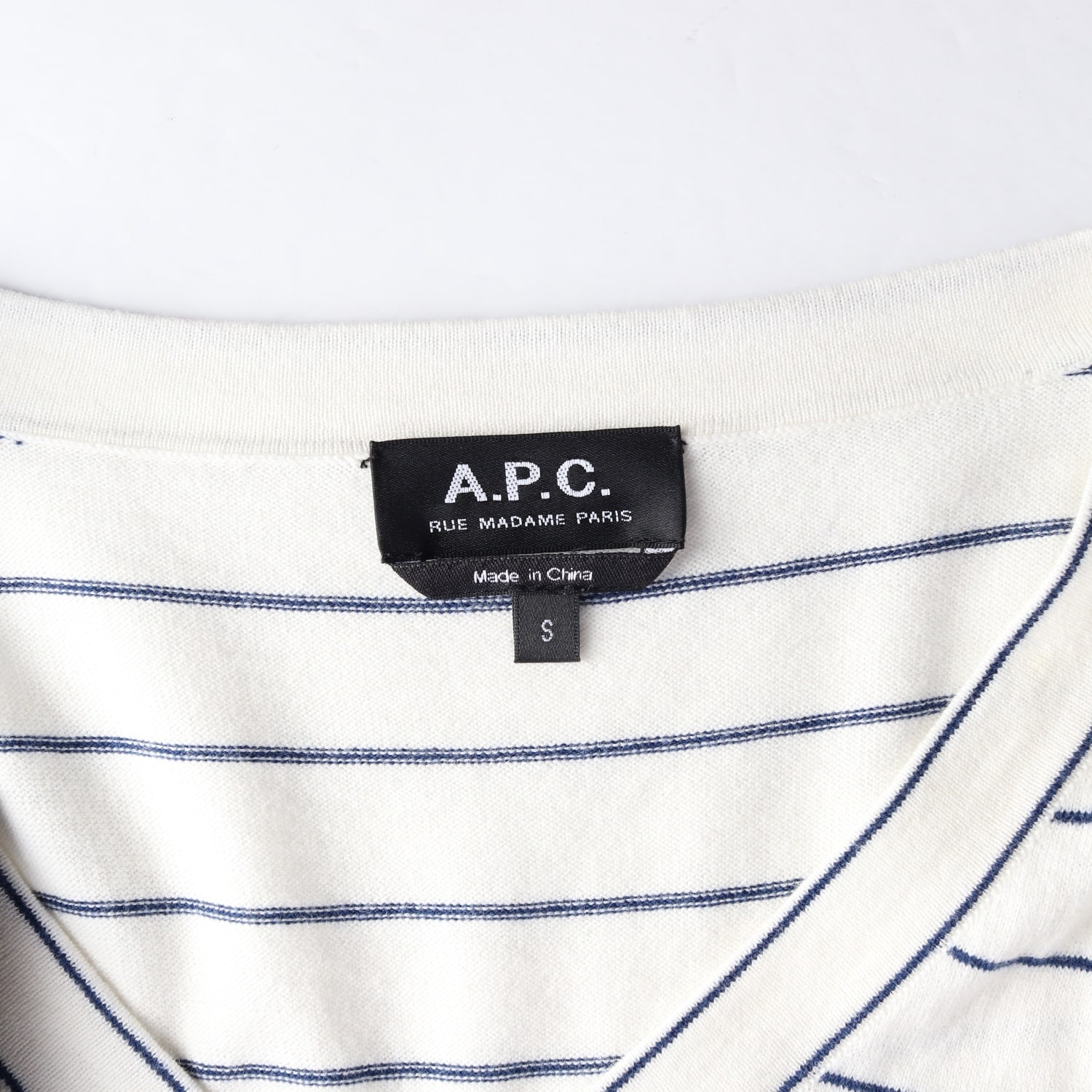 아페쎄 APC 스트라이프 코튼 캐시미어 브이넥 니트 스웨터 이미지 3