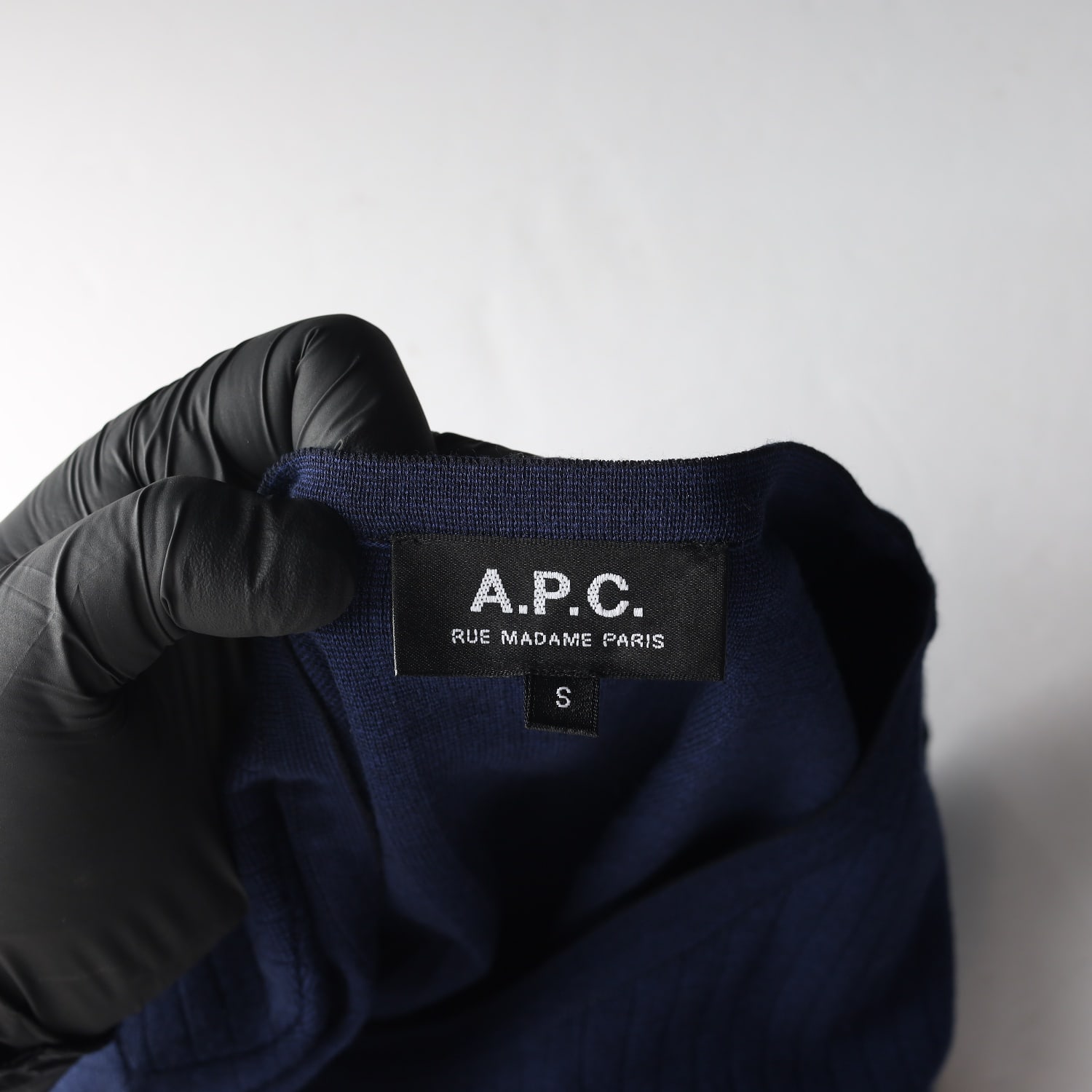 아페쎄 APC 리브드 라운드넥 니트 긴팔 티셔츠 블렌디드 네이비 이미지 3