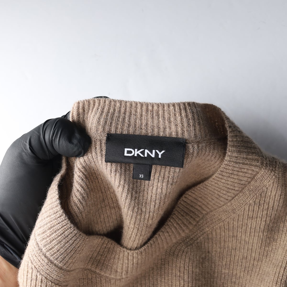 디케이엔와이 DKNY 21FW 캐시미어 블렌드 니트 사이드 리본 스웨터 상세 이미지 3