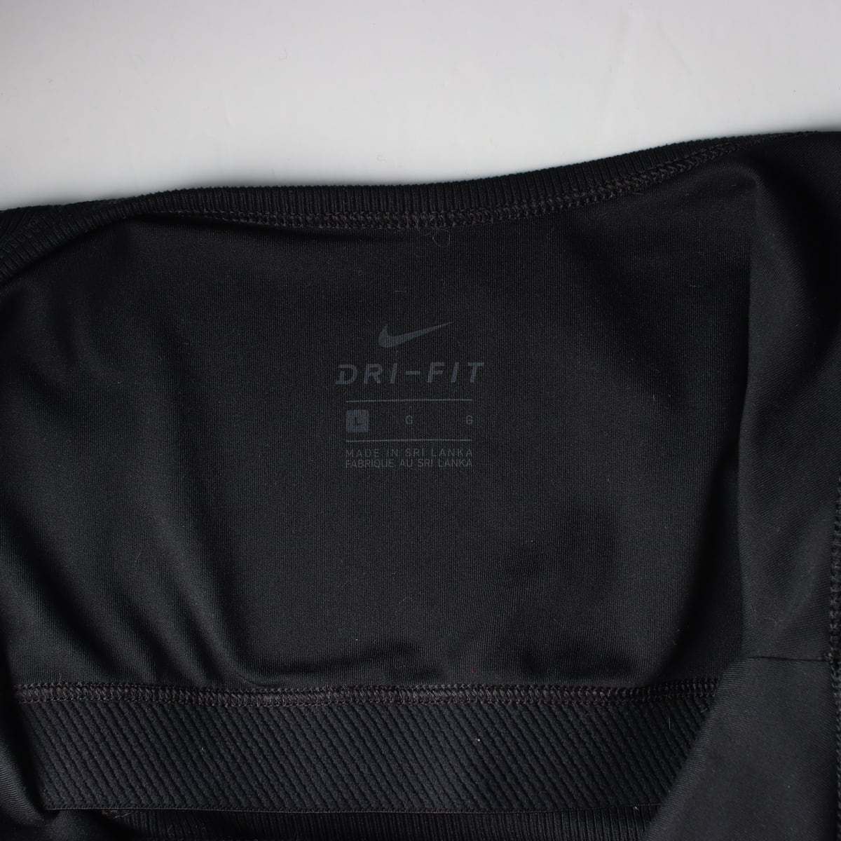 나이키 21SS DRI-FIT 크롭 스포츠 브라탑 상세 이미지 3
