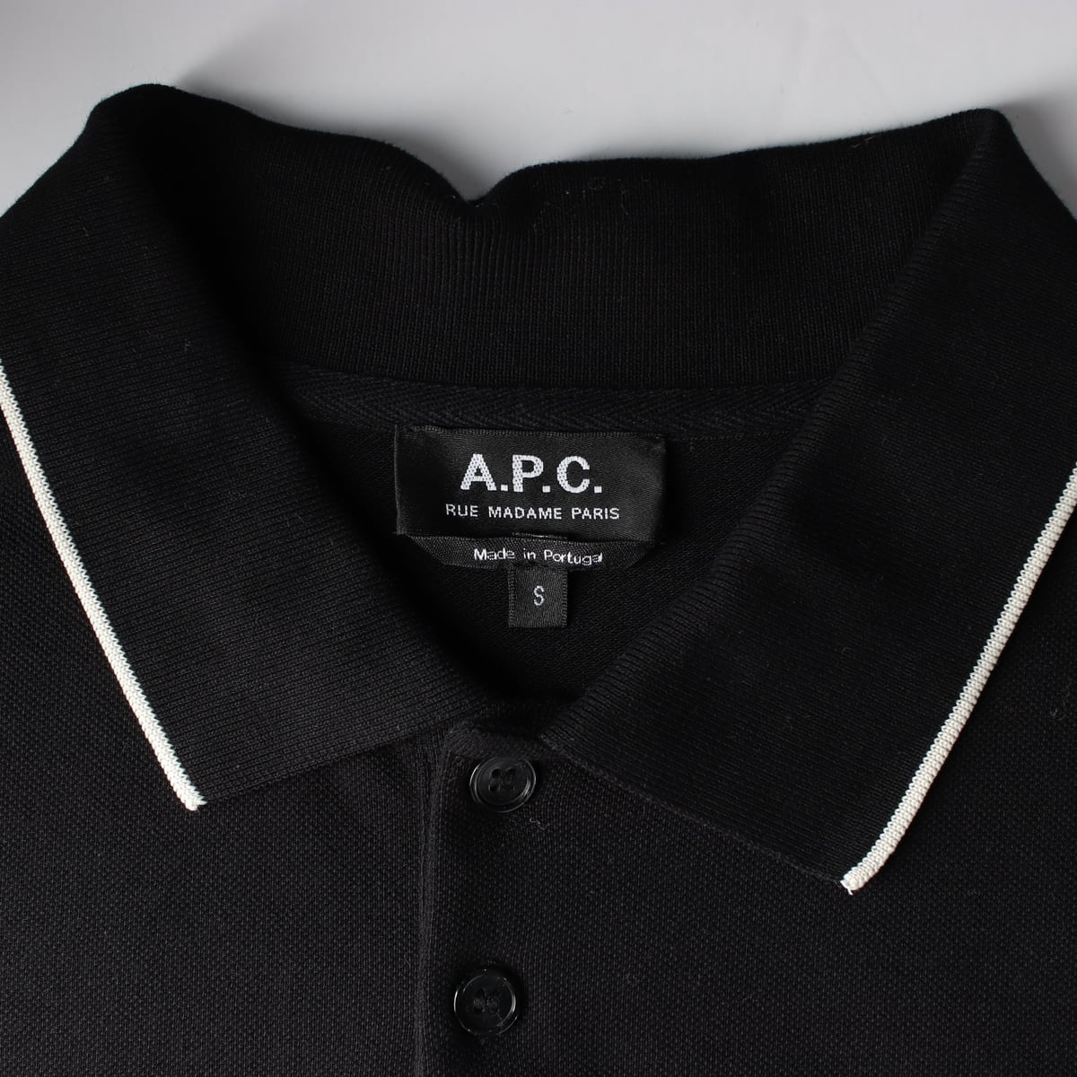 아페쎄 APC 로고 카라 배색 면 폴로 티셔츠 카라티  상세 이미지 3