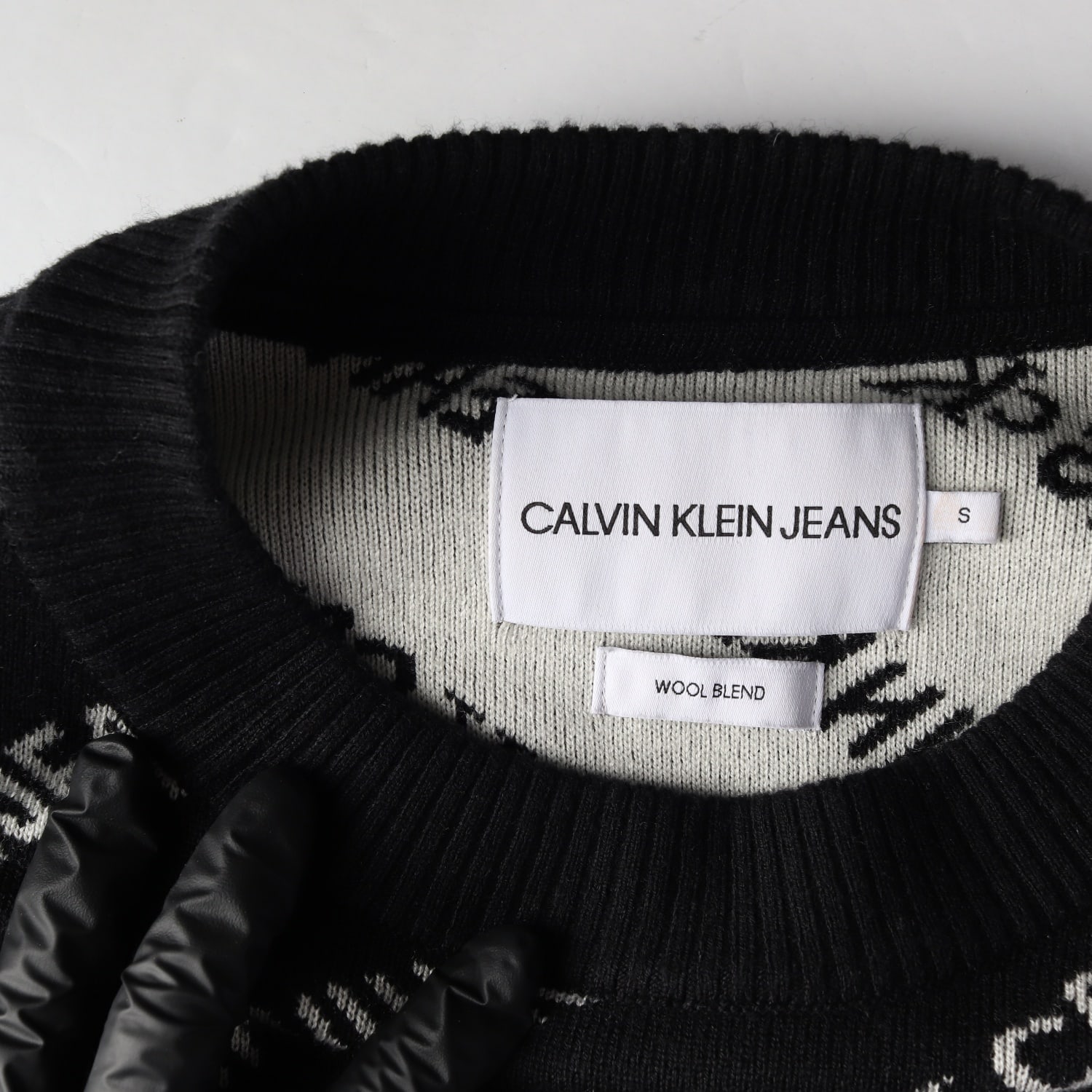 캘빈클라인 진 21FW 울 블렌드 니트 스웨터 이미지 3