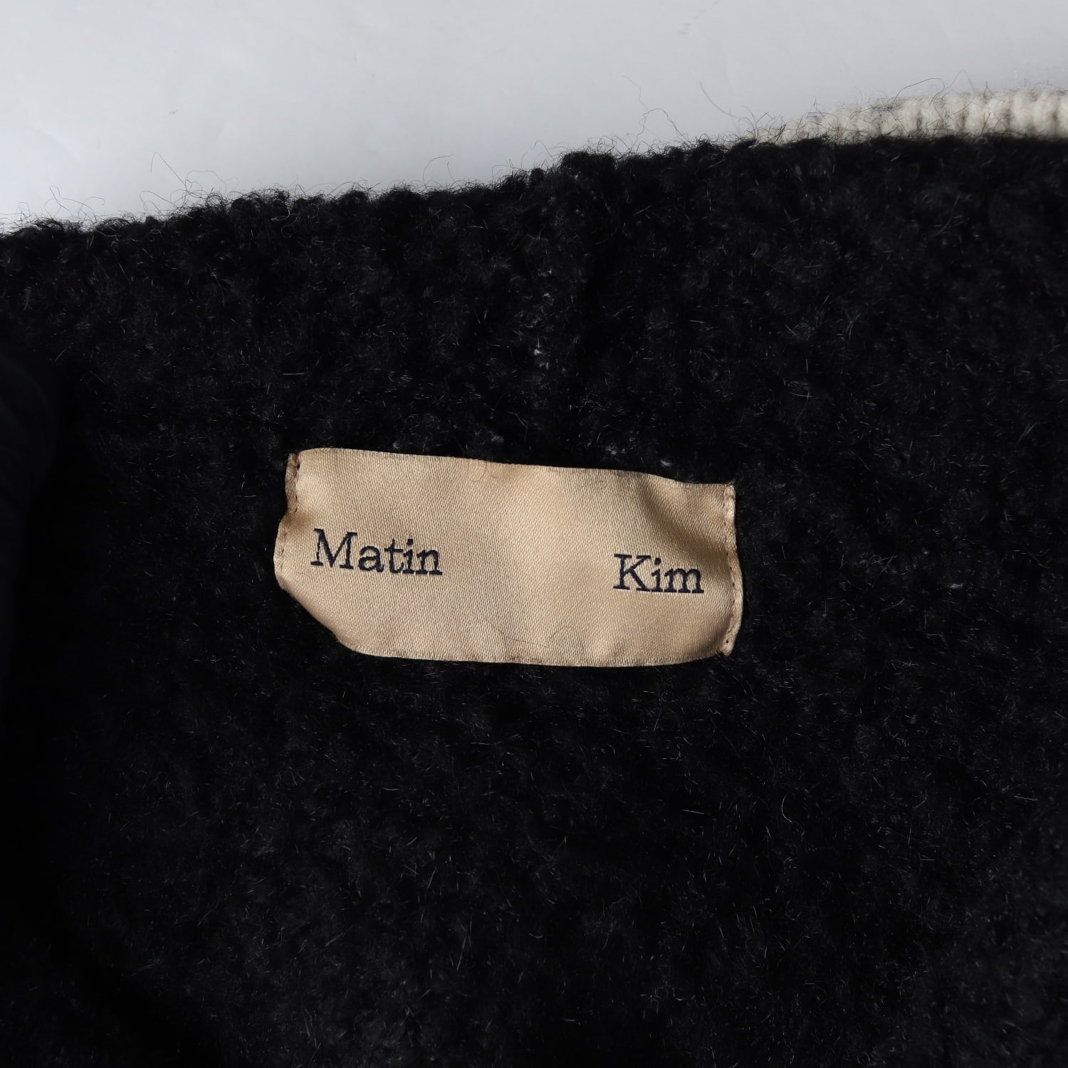 마뗑킴 22FW 라인 포인트 후드 집업 가디건 블랙 이미지 3