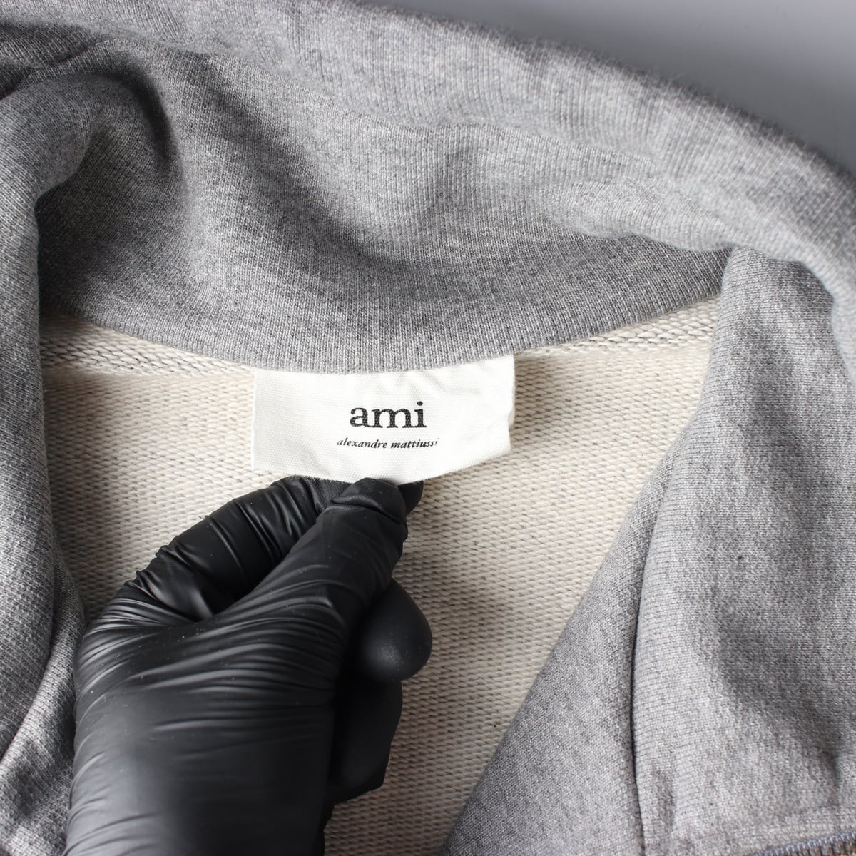 아미 ami 21SS 하이 집 하트 로고 오버핏 하프집업 카라 스웨트셔츠 맨투맨 상세 이미지 3