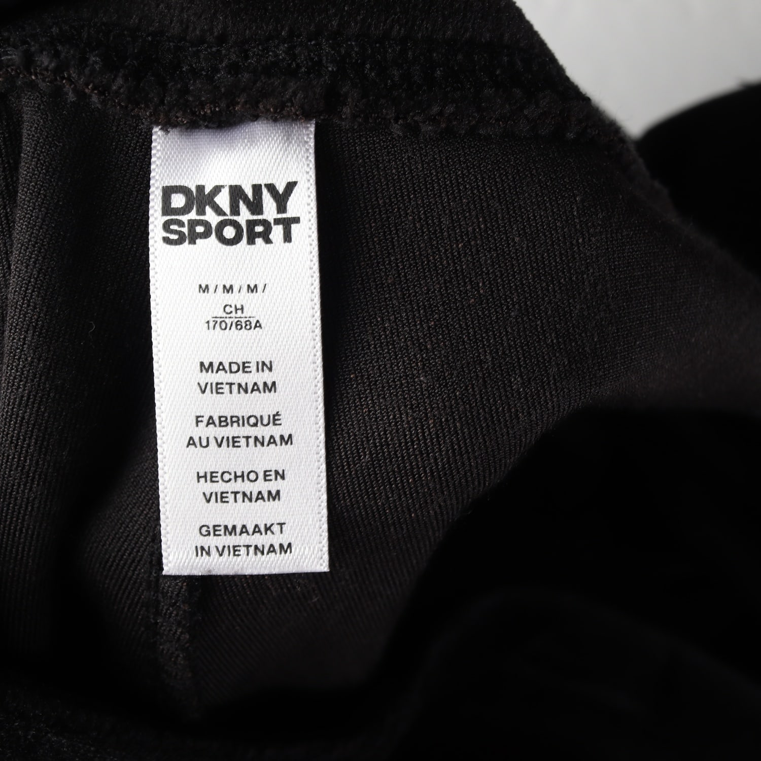 디케이엔와이 DKNY 25SS 플래티넘 벨루어 라인스톤 조거팬츠 이미지 3