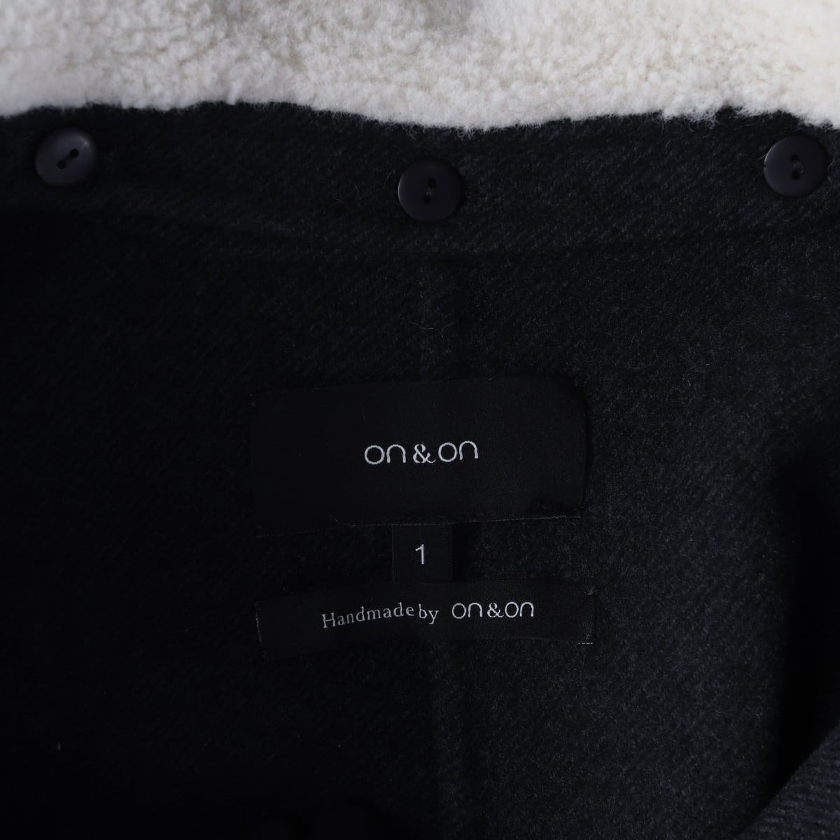 온앤온 22FW 퍼 카라 양모 울 숏 코트 상세 이미지 3