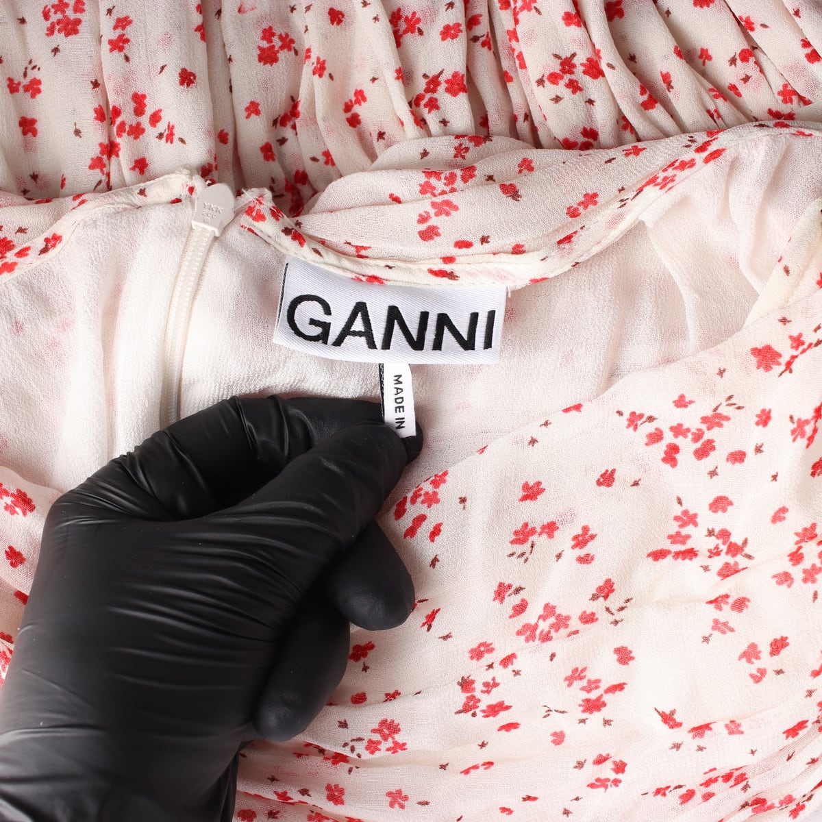 가니 GANNI 플로럴 프린트 셔링 러플 미니 스커트  상세 이미지 3