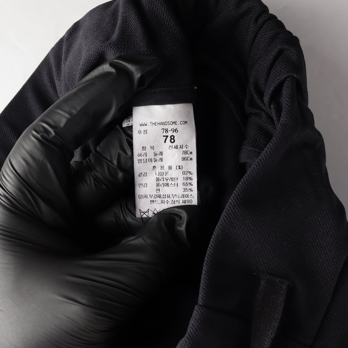 시스템 22SS 와이드핏 드로스트링 숏팬츠 상세 이미지 4