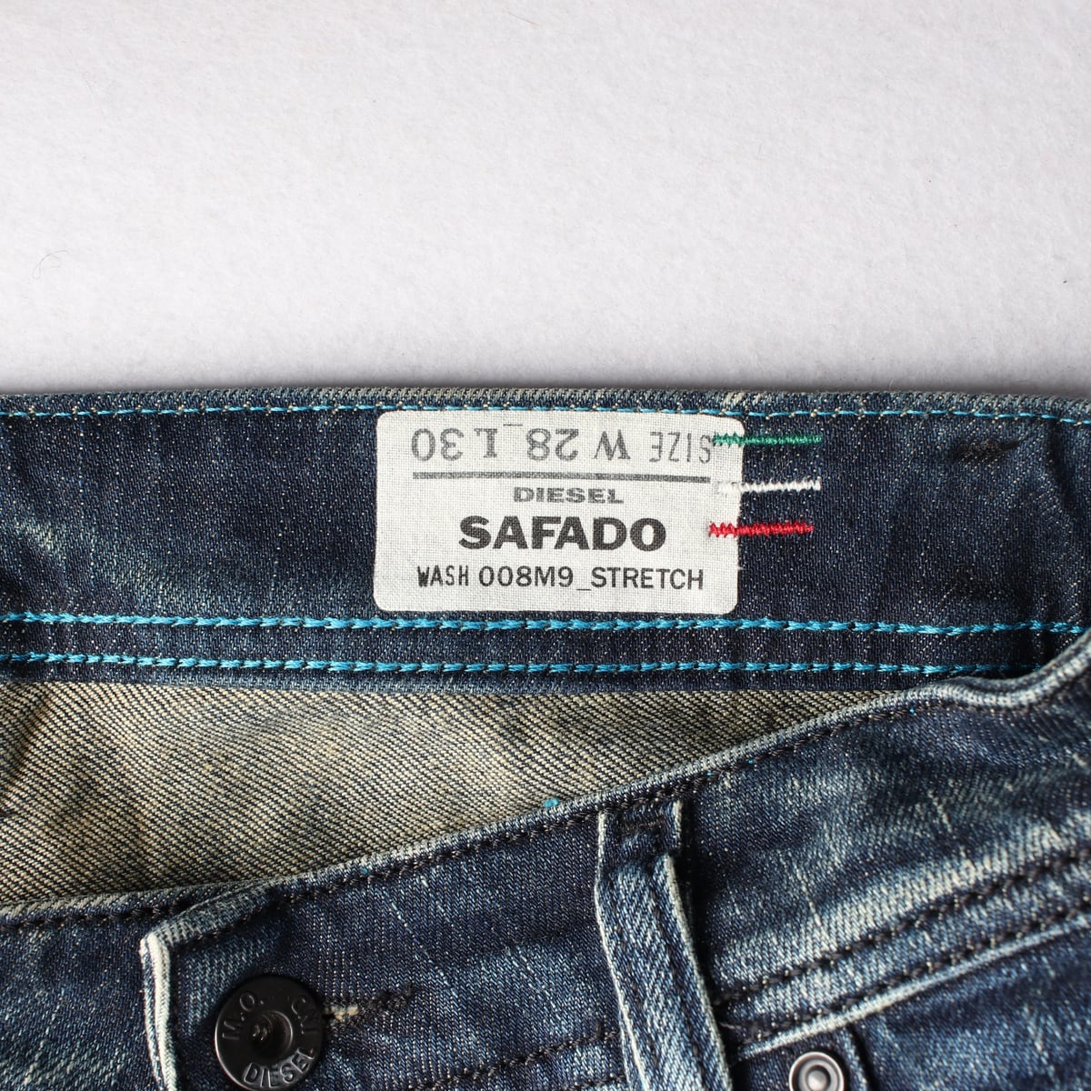 디젤 SAFADO 스트레이트핏 워싱 데님팬츠 상세 이미지 3