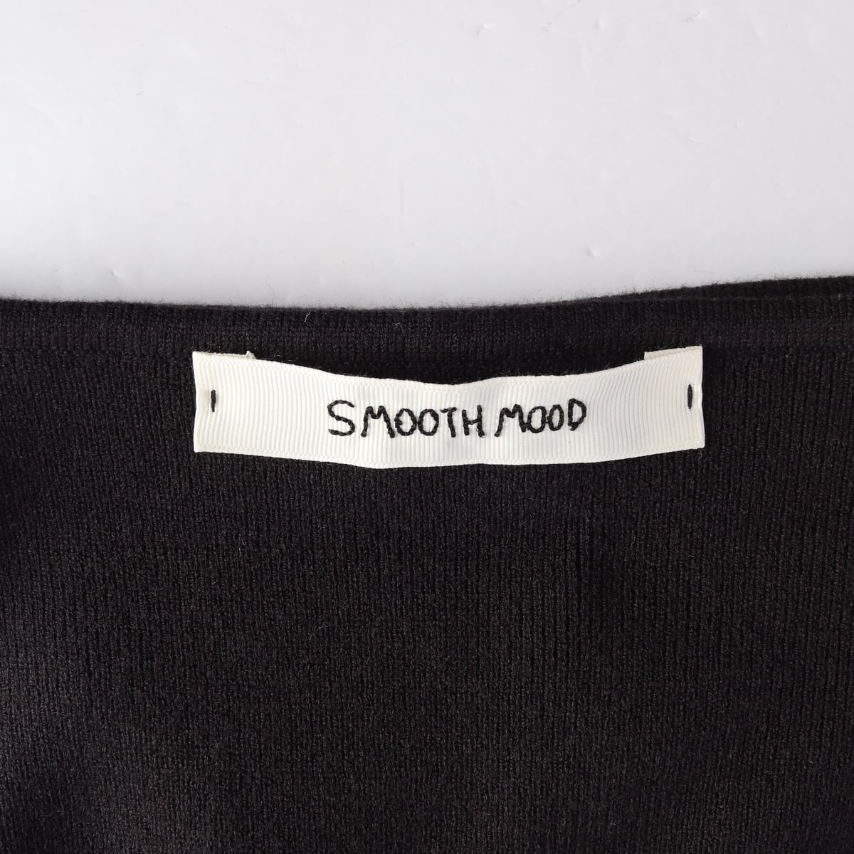 스무드무드 25FW Irony Halter Neck Knit 홀터넥 니트 블랙 상세 이미지 3