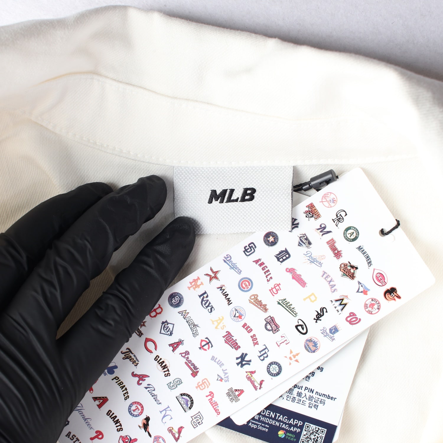 (새상품) 엠엘비 MLB 23SS 하트 로고 자수 오버핏 반팔 셔츠 이미지 3