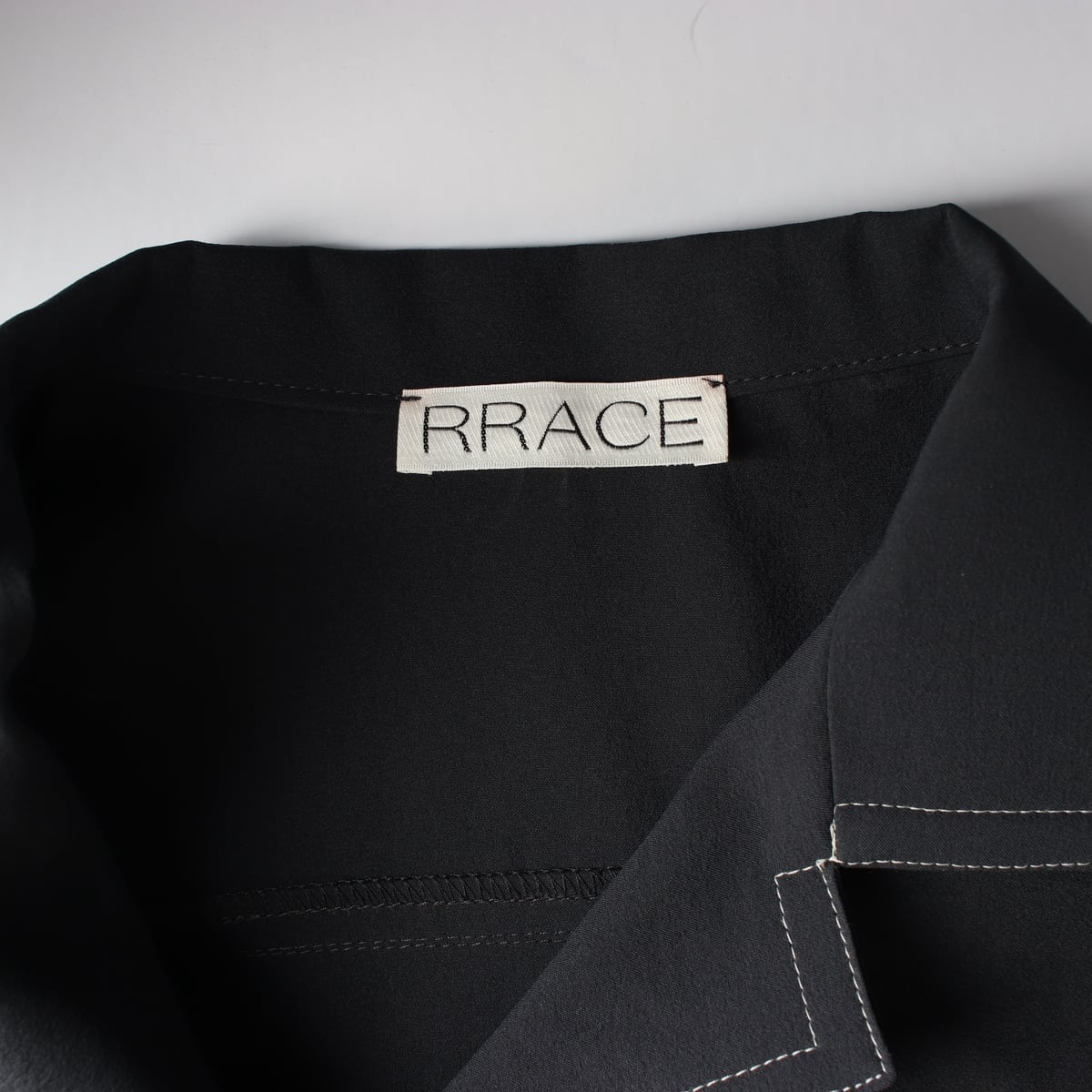 레이스 RRACE 22SS 콘트라스트 스티치 포켓 셔츠 블라우스 상세 이미지 3