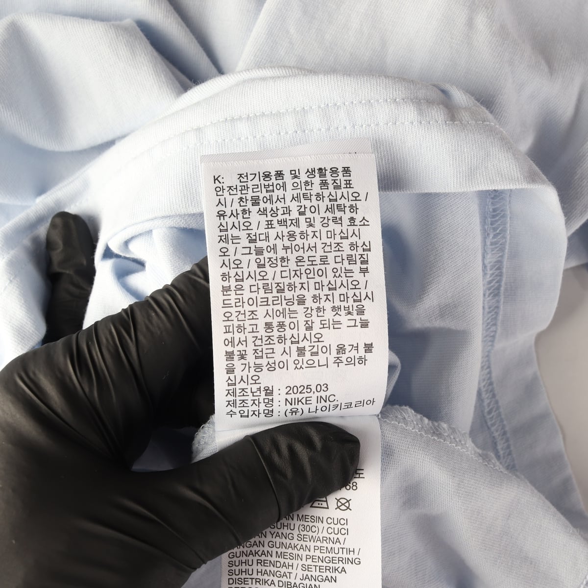 나이키 25SS 더 나이키 티 스우시 로고 루즈핏 면 반팔 티셔츠 상세 이미지 6