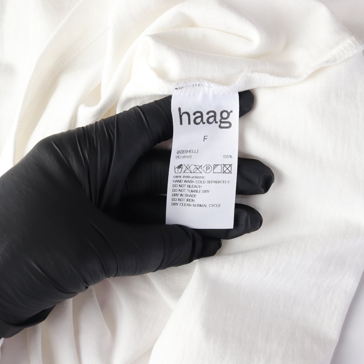 헤이그 haag 25SS 에센스 날짜 로고 프린트 반팔 티셔츠 상세 이미지 4