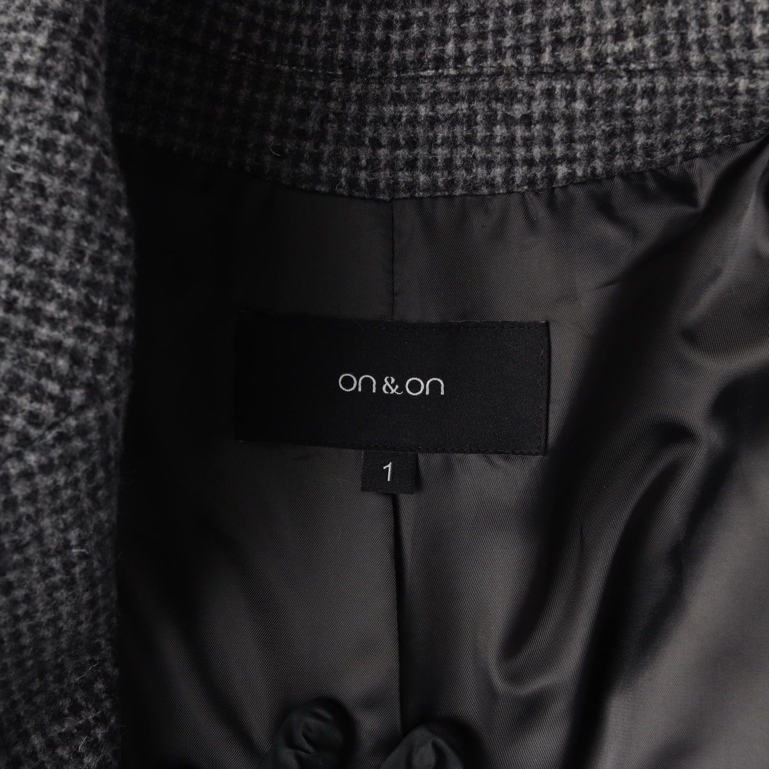 온앤온 22FW 체크 패턴 울 블레이저 재킷 이미지 3