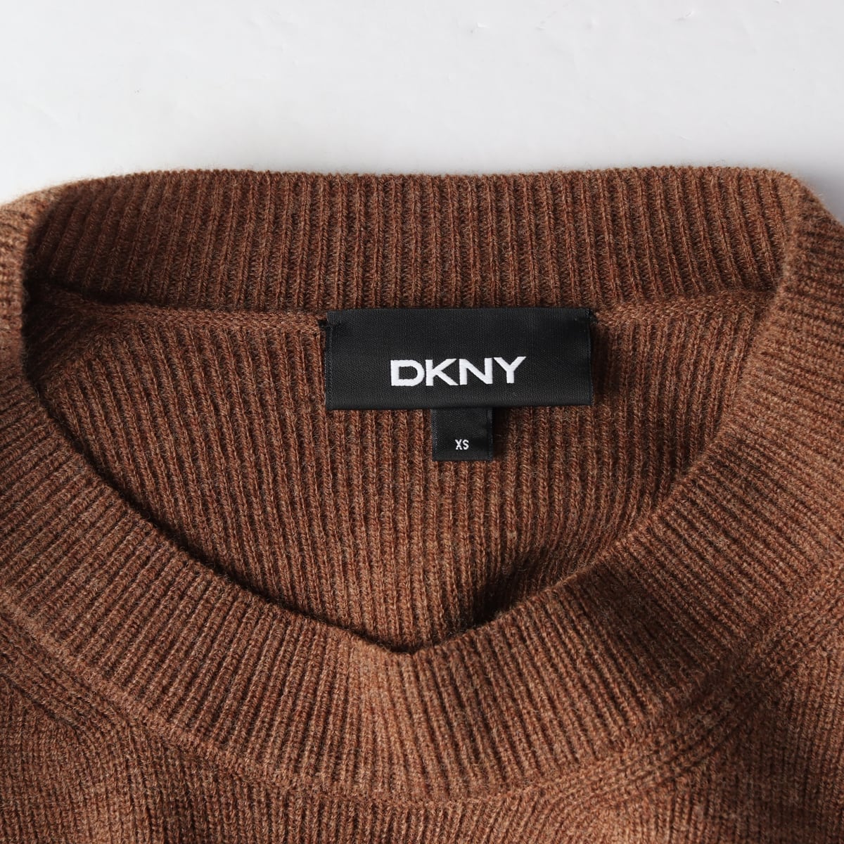 디케이엔와이 DKNY 21FW 울 허리 스트랩 반팔 니트 상세 이미지 3