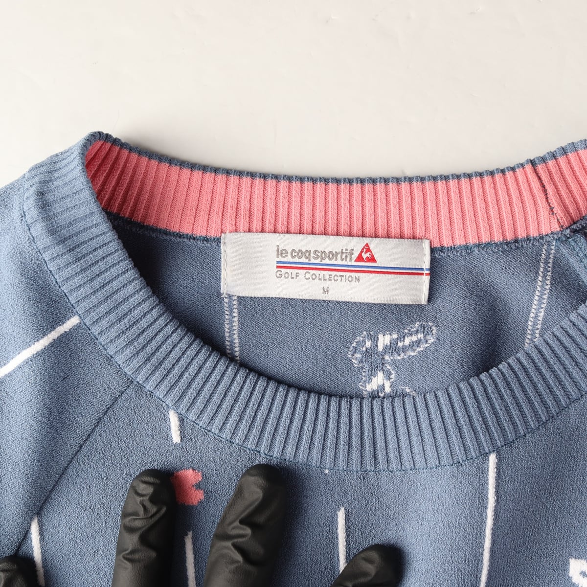 르꼬끄 21SS 골프 컬렉션 하트 레터링 스트라이프 니트 스웨터 상세 이미지 3