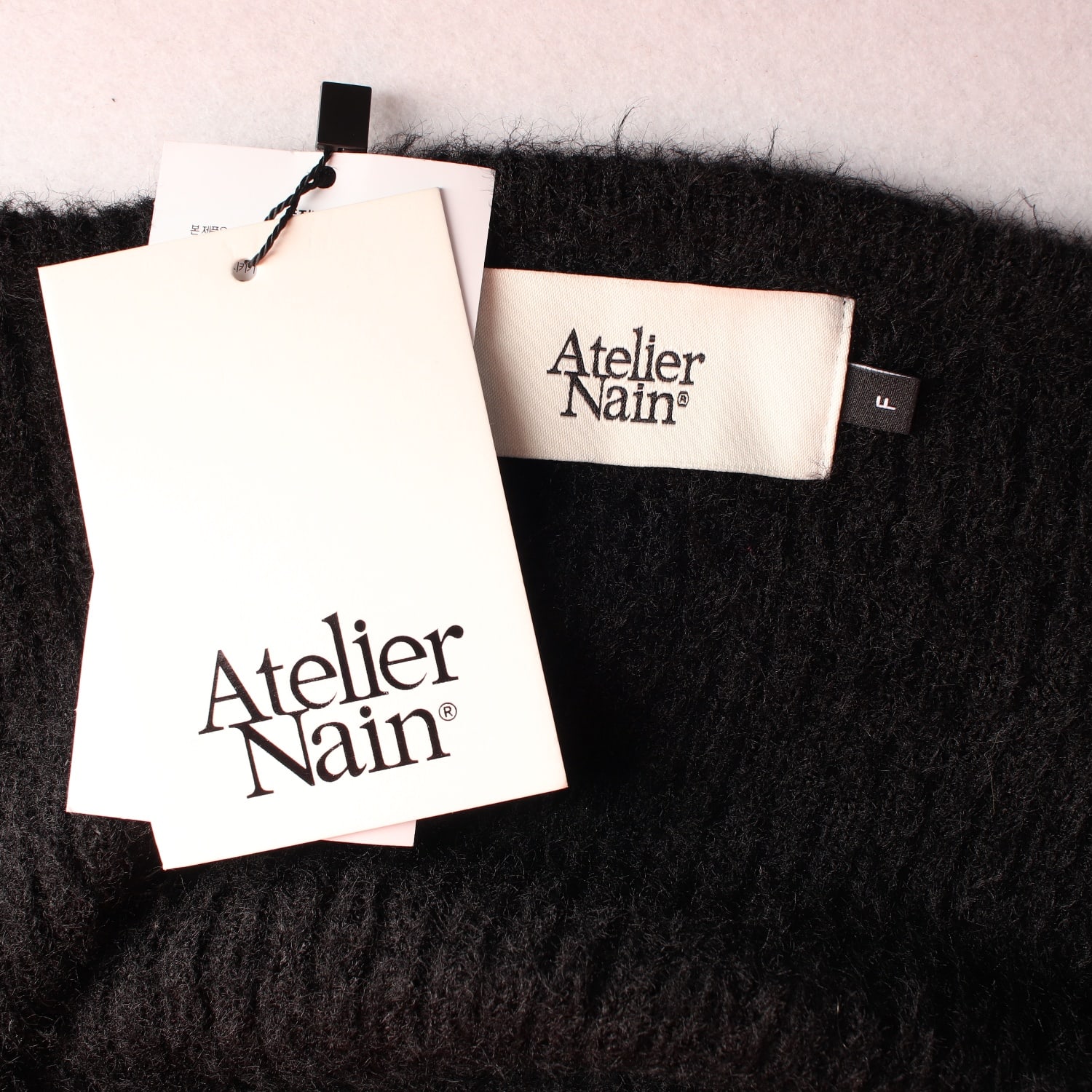 (새상품) 아틀리에 나인 24FW 크롭 보트넥 니트 스웨터 이미지 3