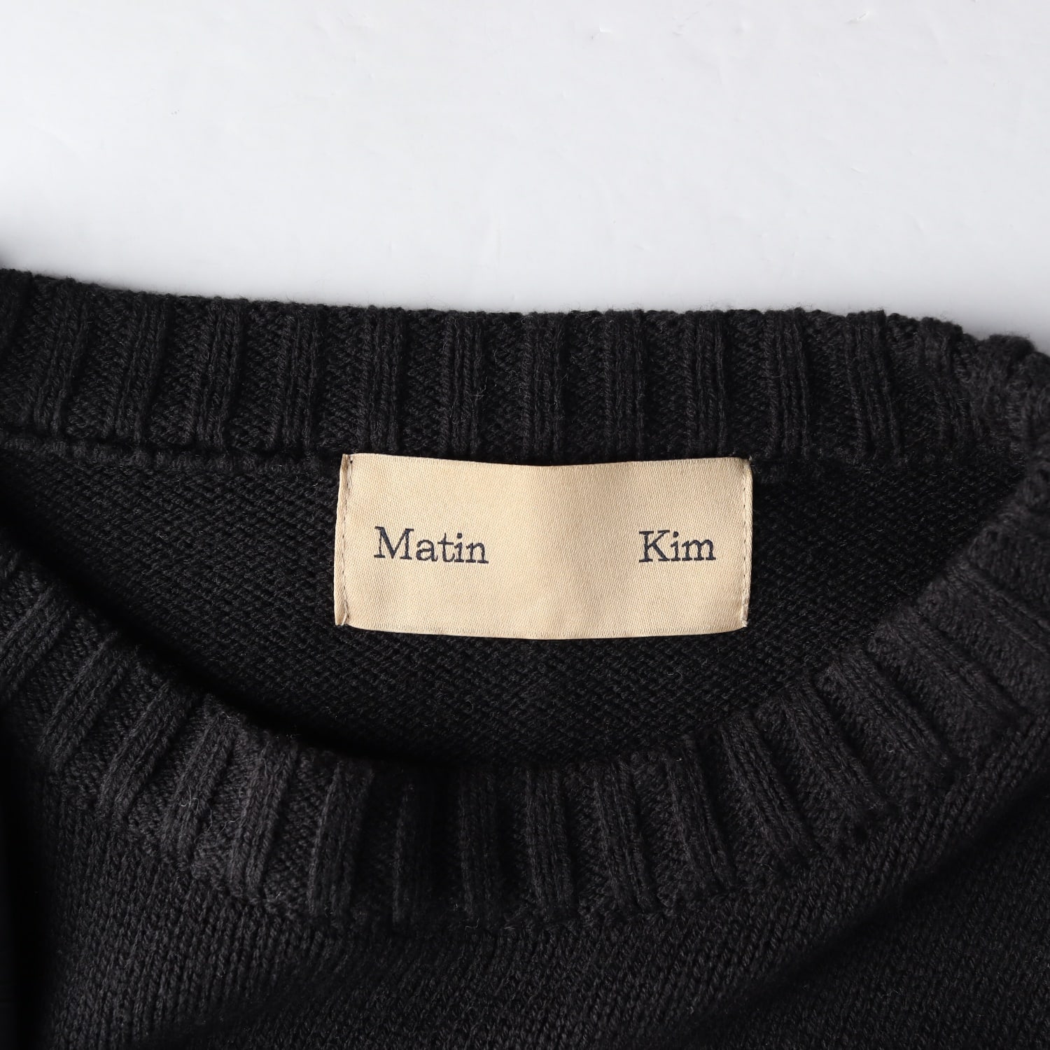 마뗑킴 22FW 빅 로고 니트 풀오버 스웨터 블랙  이미지 3