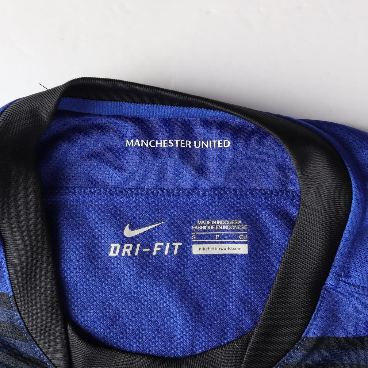 나이키 맨체스터 유나이티드 스트라이프 로고 프린트 DRI-FIT 긴팔 저지 상세 이미지 3