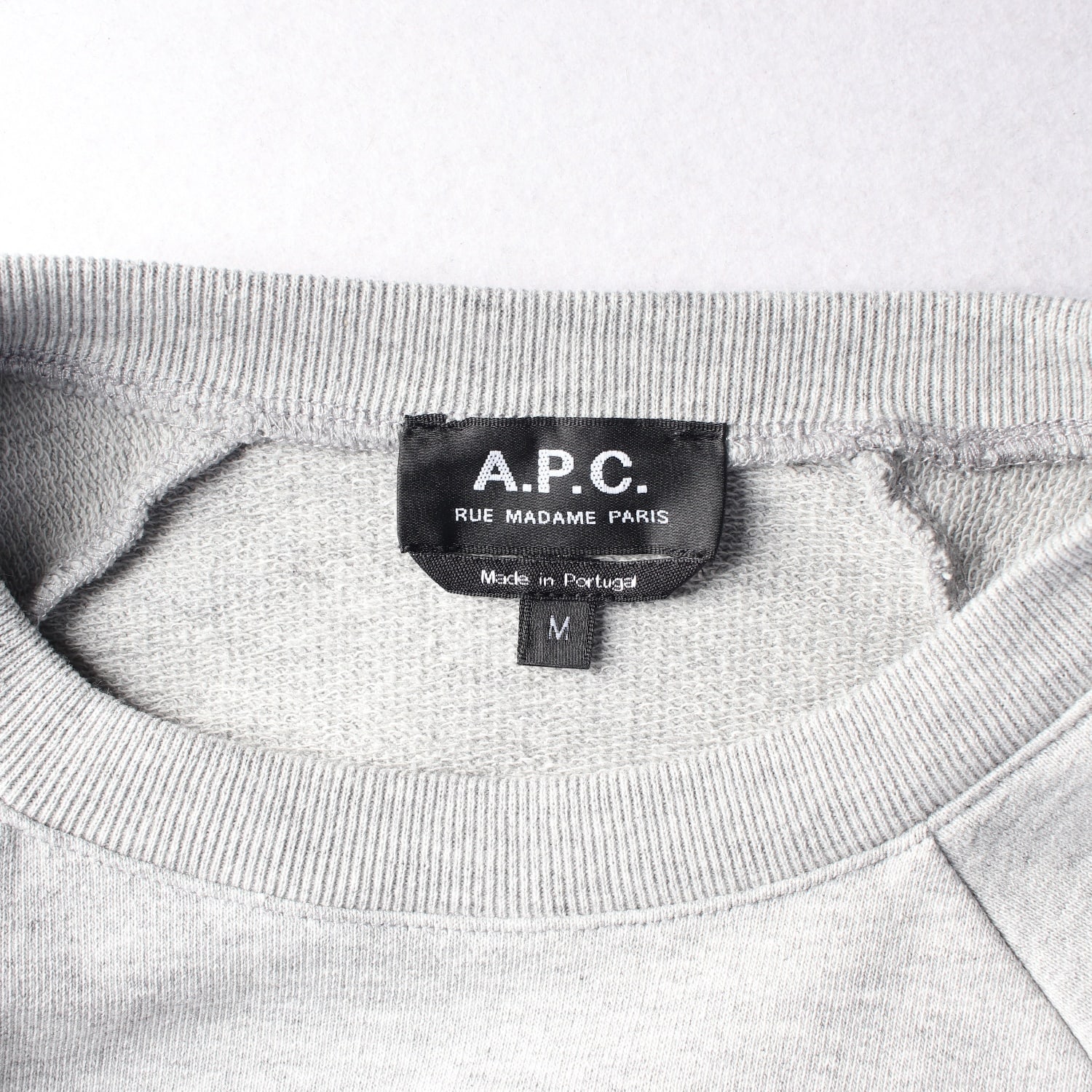 아페쎄 APC 21FW 로고 프린트 래글런 맨투맨 스웨트셔츠 이미지 3