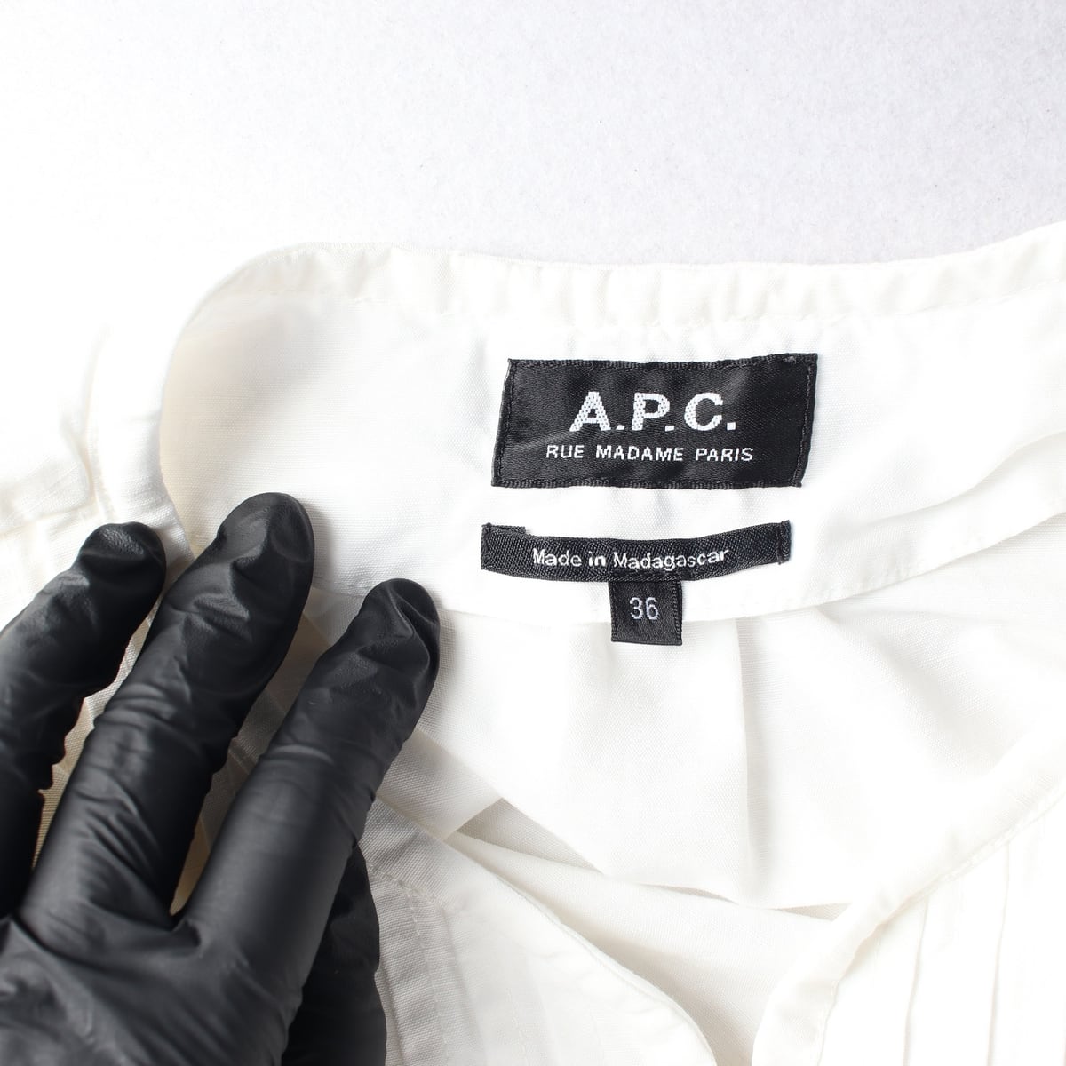 아페쎄 APC 린넨 핀턱 플리츠 반팔 숏 원피스 화이트 상세 이미지 3
